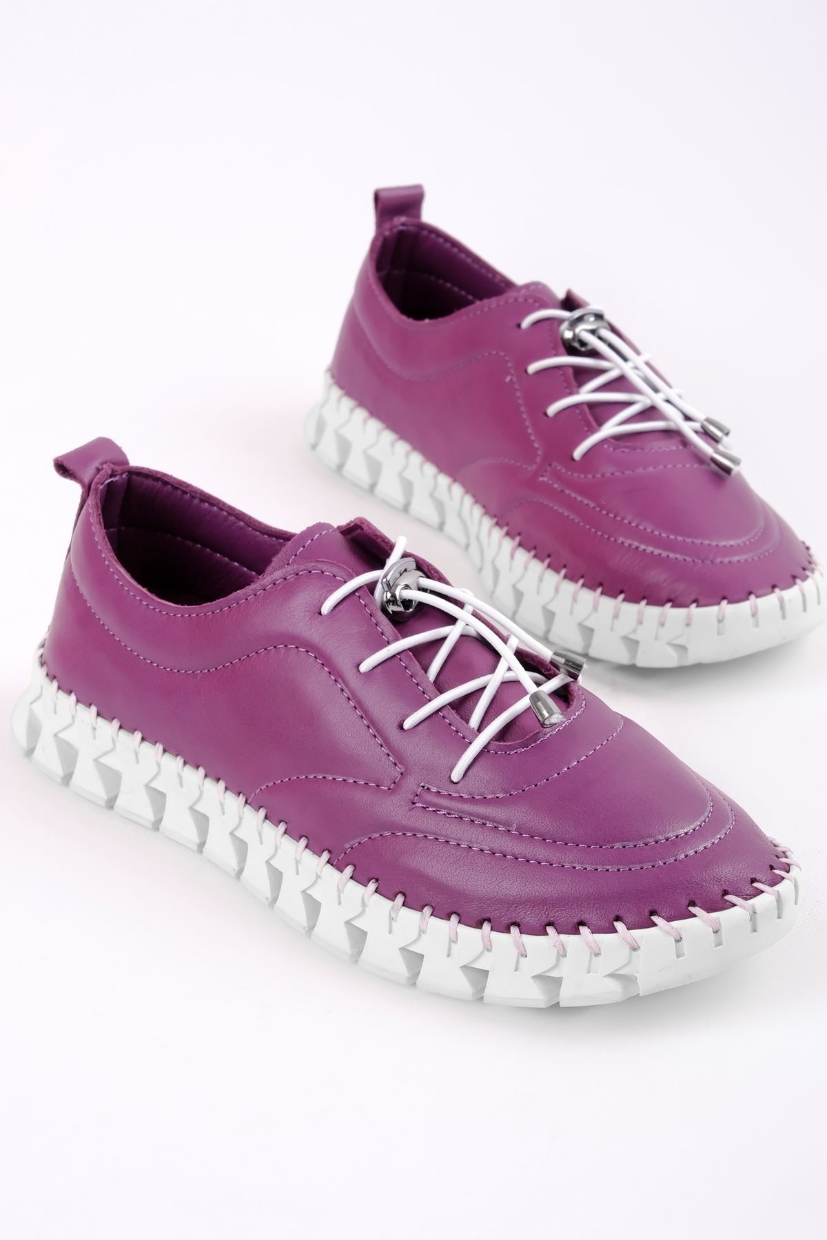 Belda Kadın Hakiki Deri Dikiş Detaylı Günlük Ayakkabı