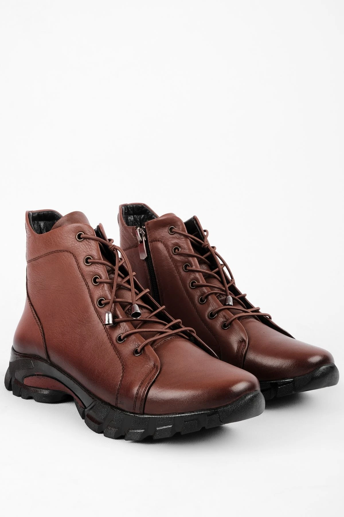 Ovaly Kadın Hakiki Deri Lastik Bağcıklı Fermuar Detaylı Bot B4117