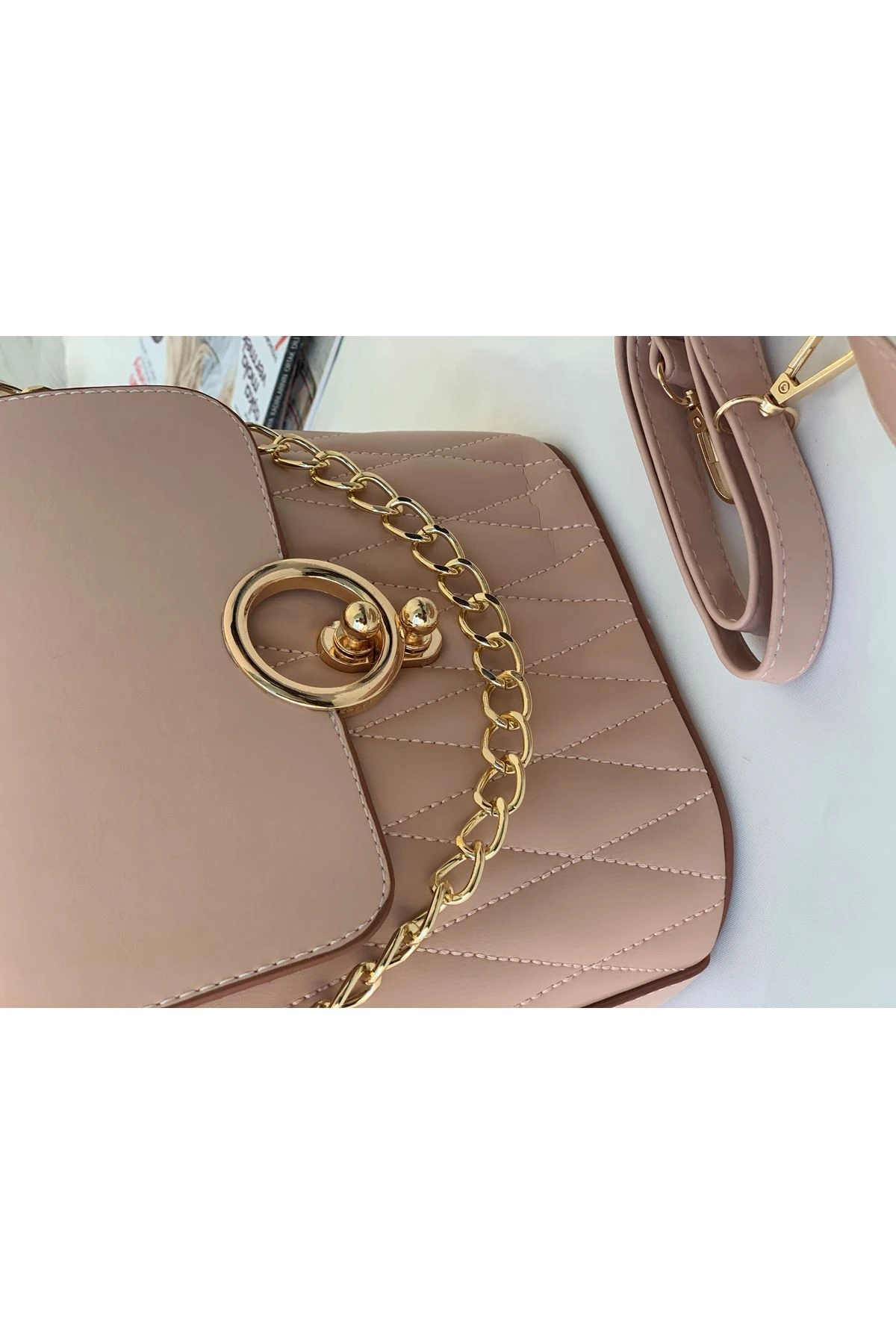 Metal detayli çanta