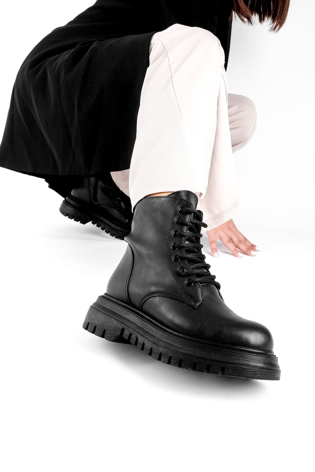 BLİSSE KALIN TABAN KADIN POSTAL 1674