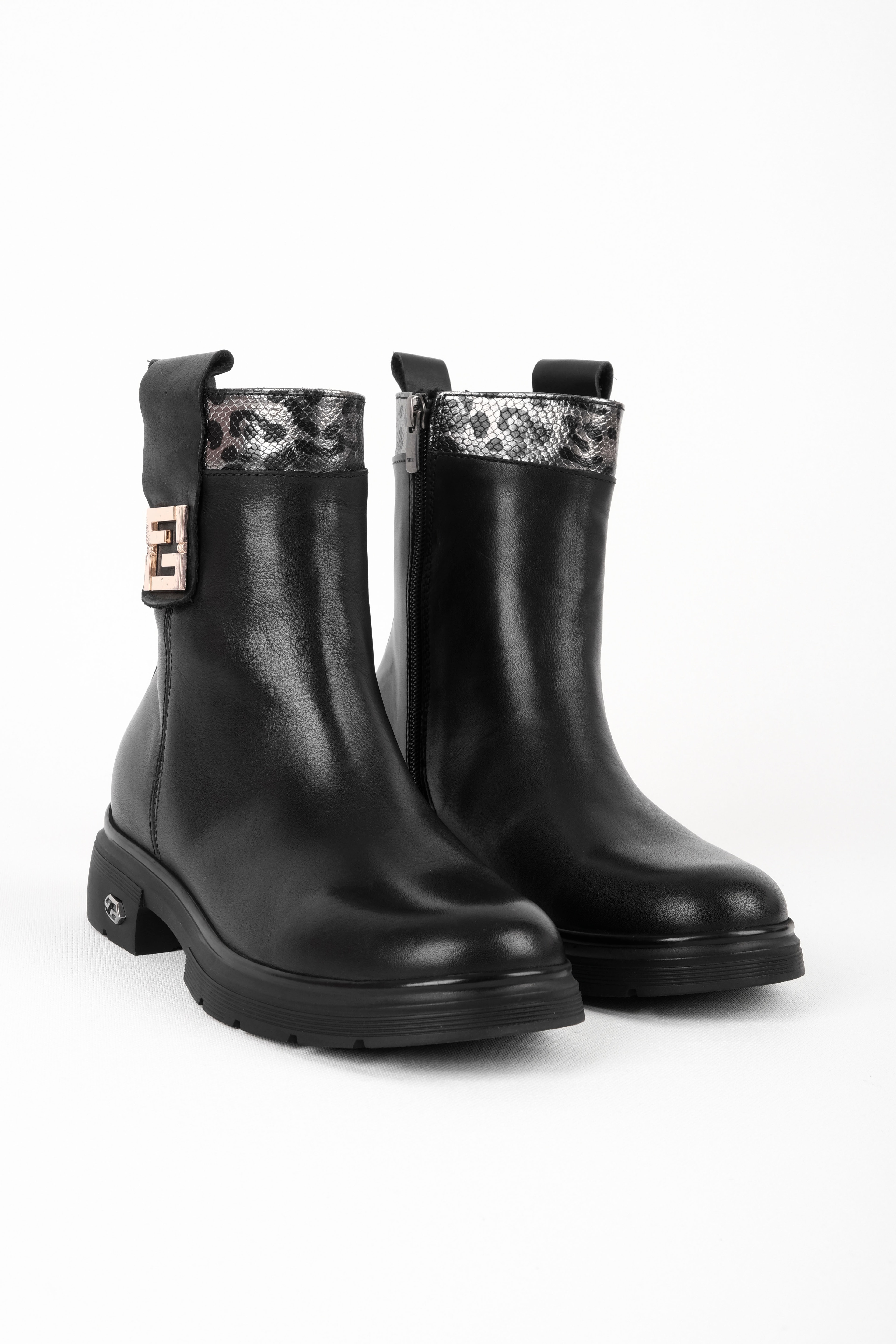 Risus Kadın Hakiki Deri Yanından Toka Detaylı Fermuarlı Bot(4201) - SİYAH