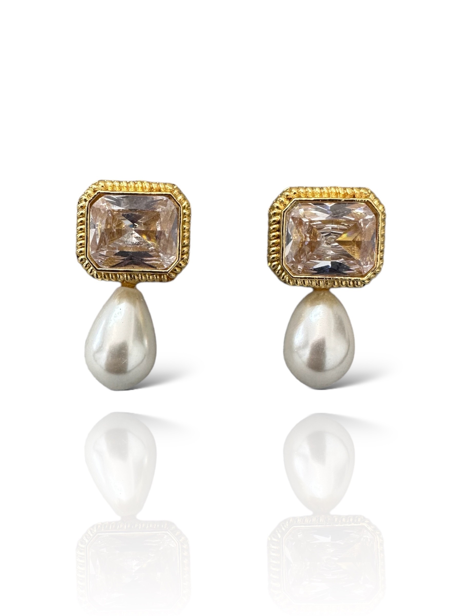 Naomi Green Zircon Earring - White