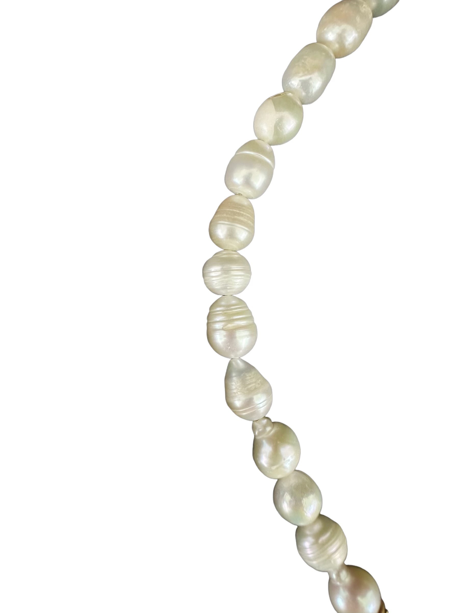 Luna Pearl Necklace