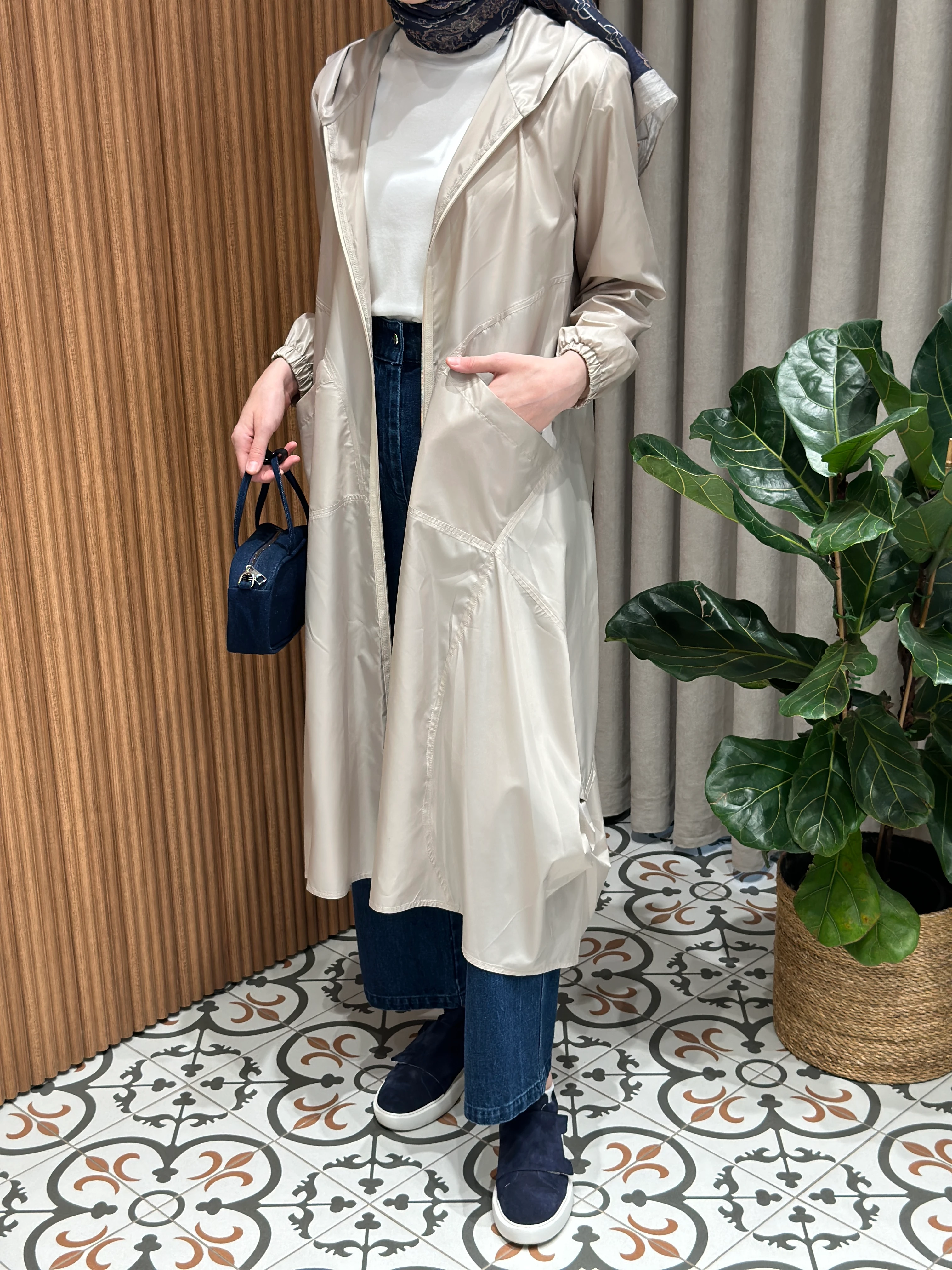 Noi Paraşüt Yanları Kulaklı Önden Cepli Yağmurluk 65300