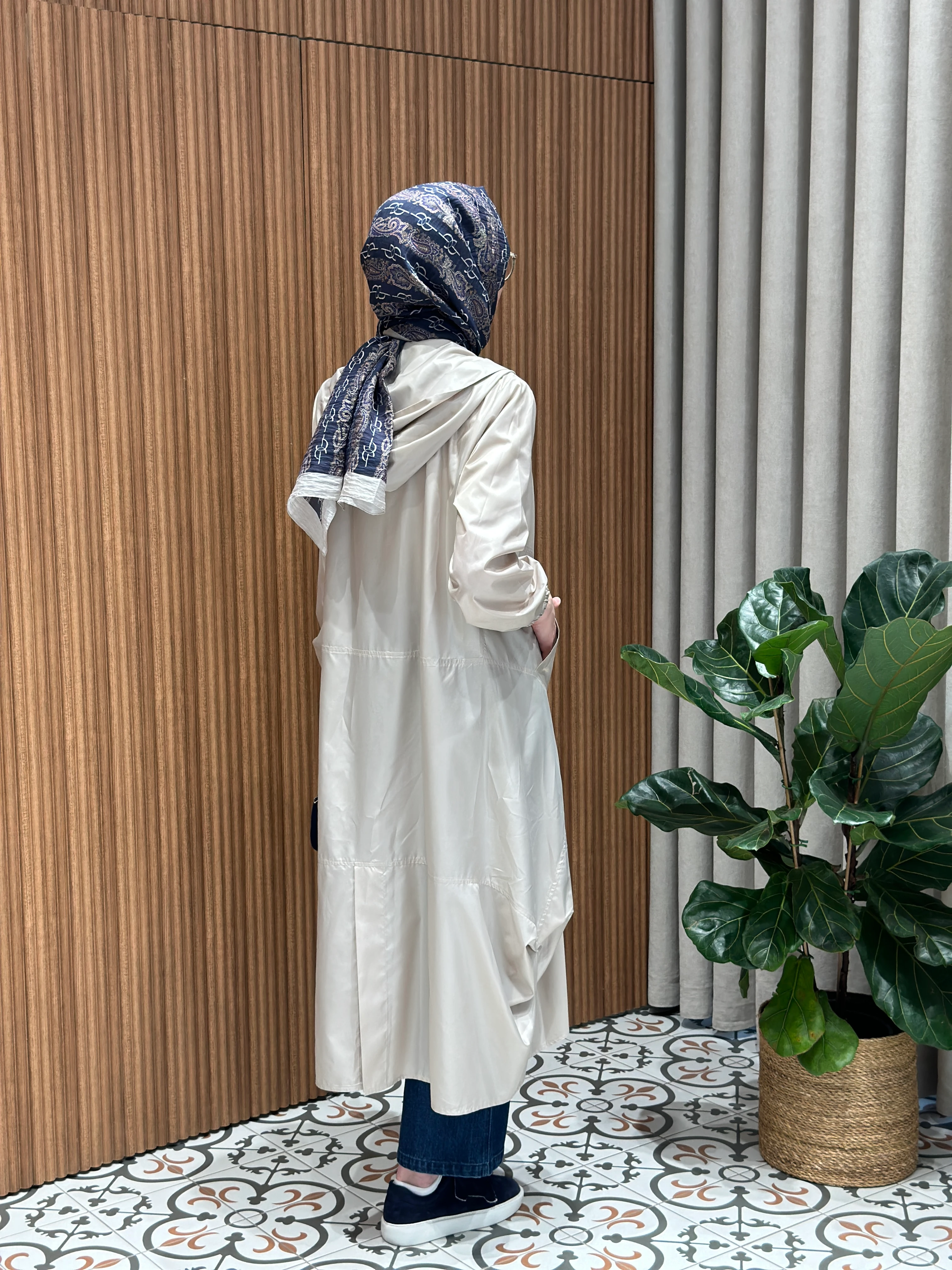 Noi Paraşüt Yanları Kulaklı Önden Cepli Yağmurluk 65300