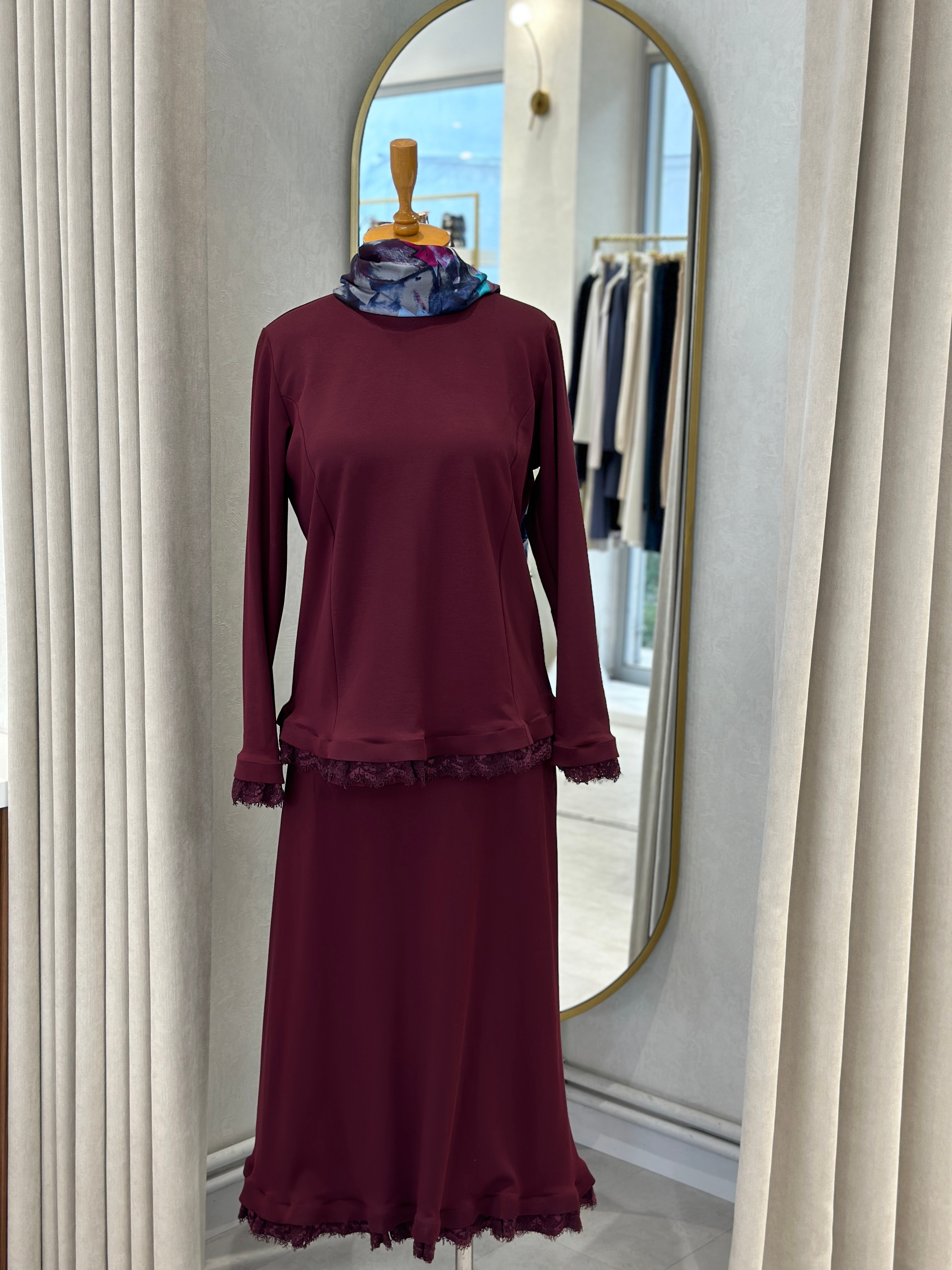 Misswhence Güpür Detaylı Etekli Takım 38004 - BORDO