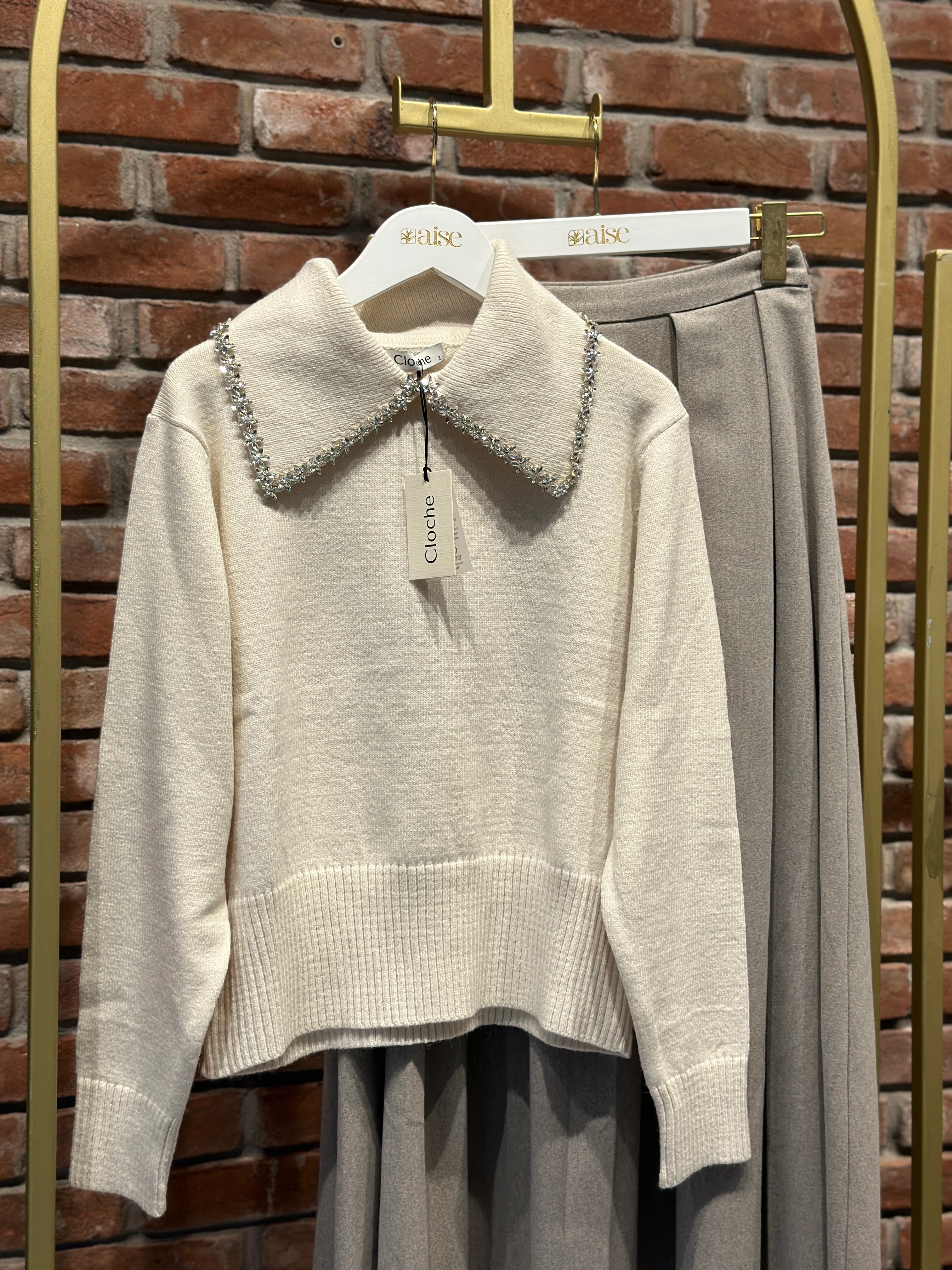 Cloche Taşlı Yakalı Triko Kazak 3873