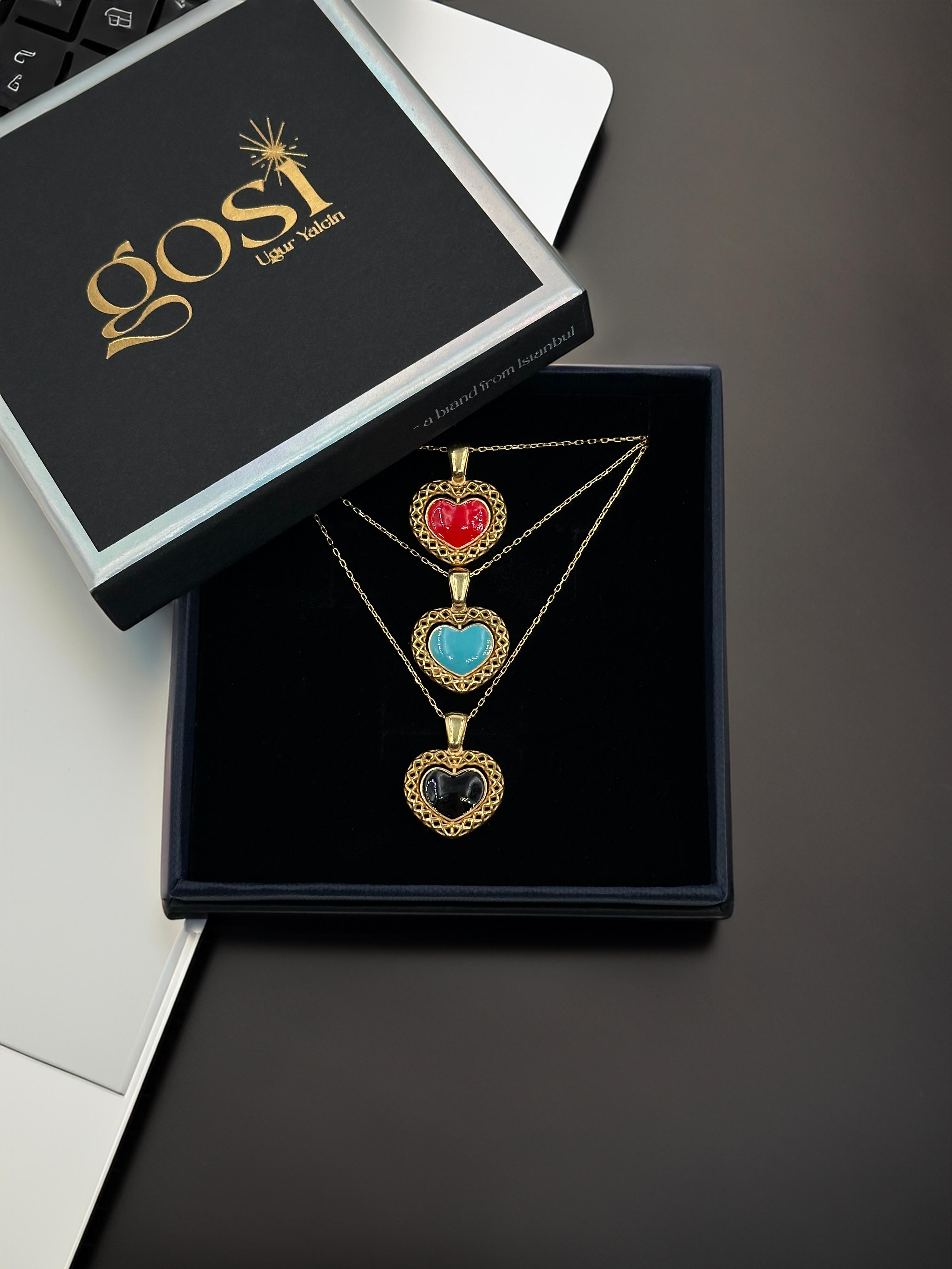 Customizable Spinning Heart Necklace - Gold-Plated