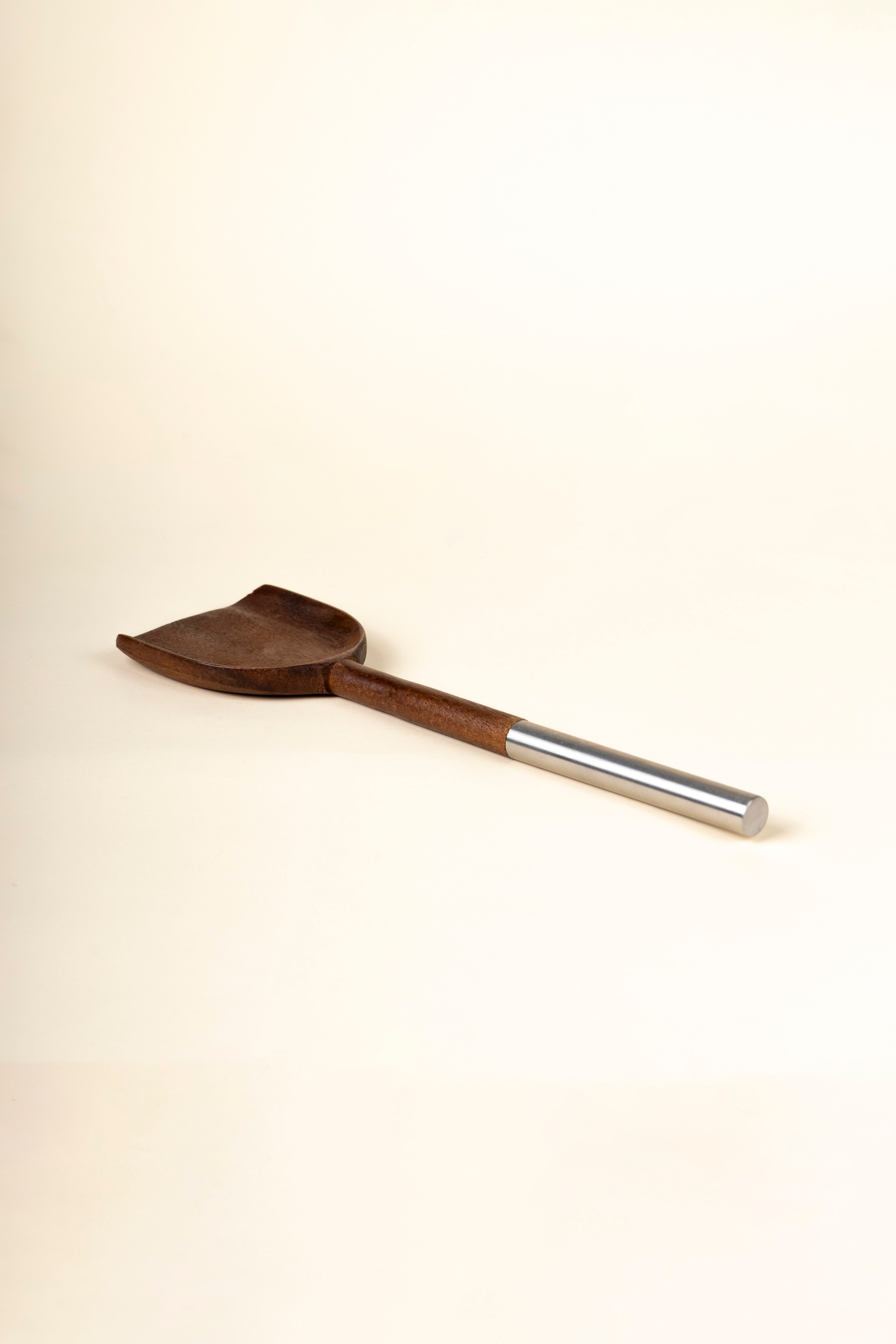 Voli Metal Saplı Akasya Spatula