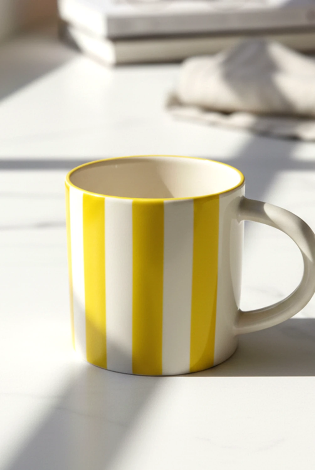 Elly Çizgili Kulplu Kupa Sarı