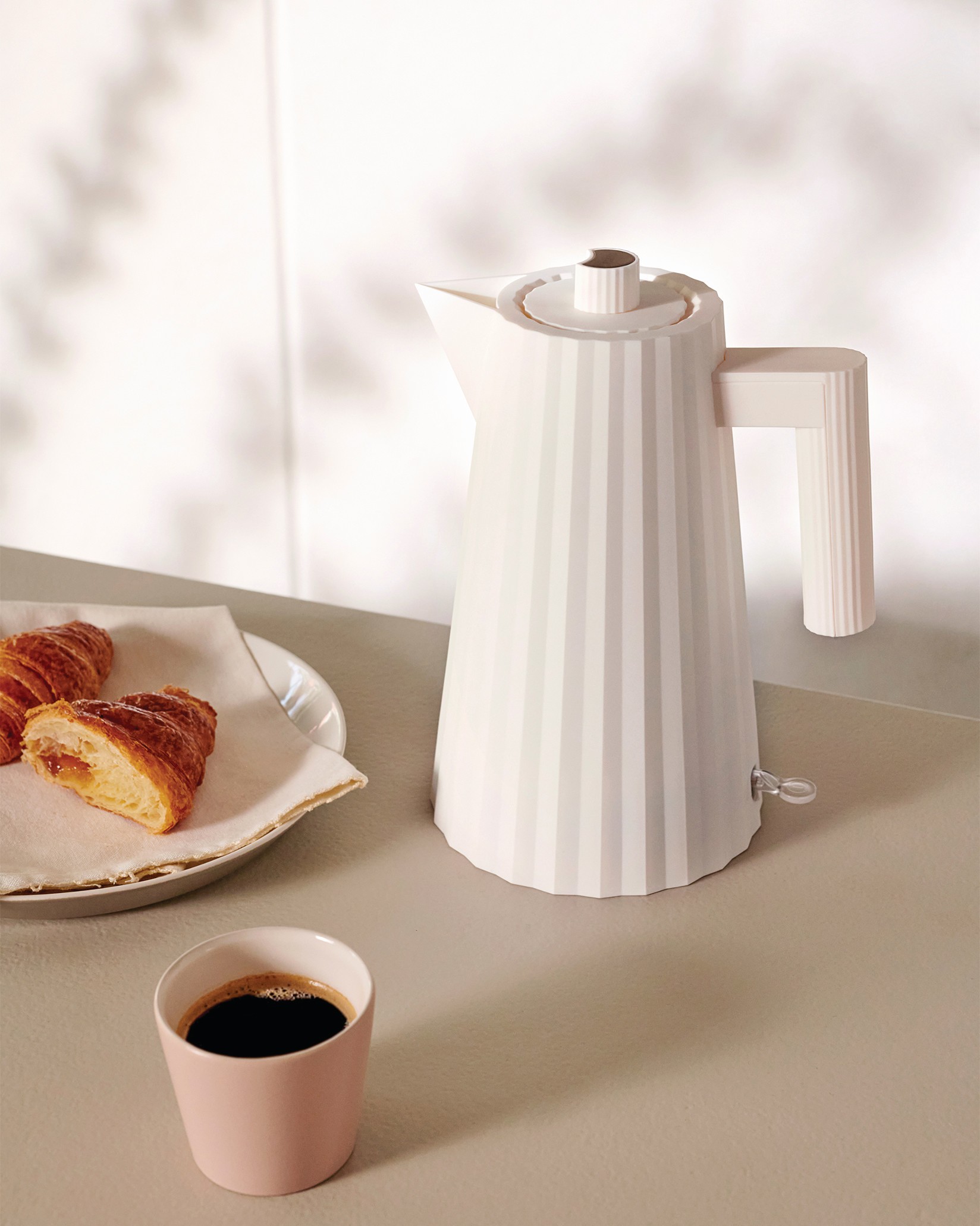 Alessi Plısse Elektrikli Kettle Beyaz 1 Lt