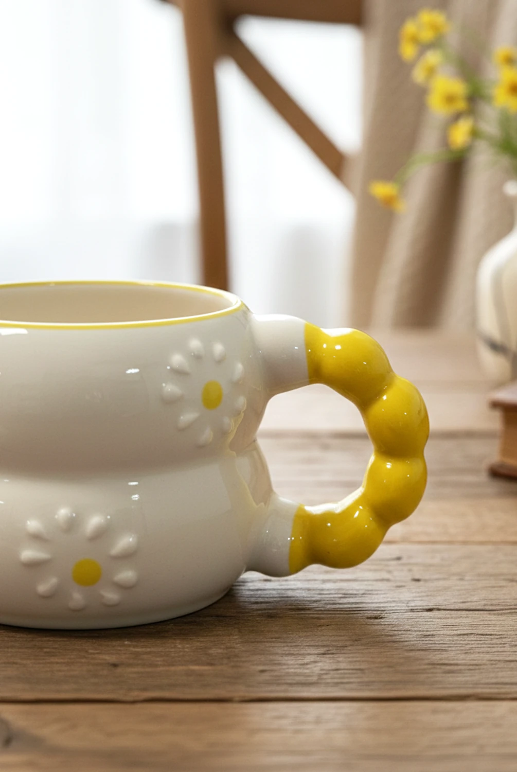 Simple Papatyalı Seramik Kupa Sarı