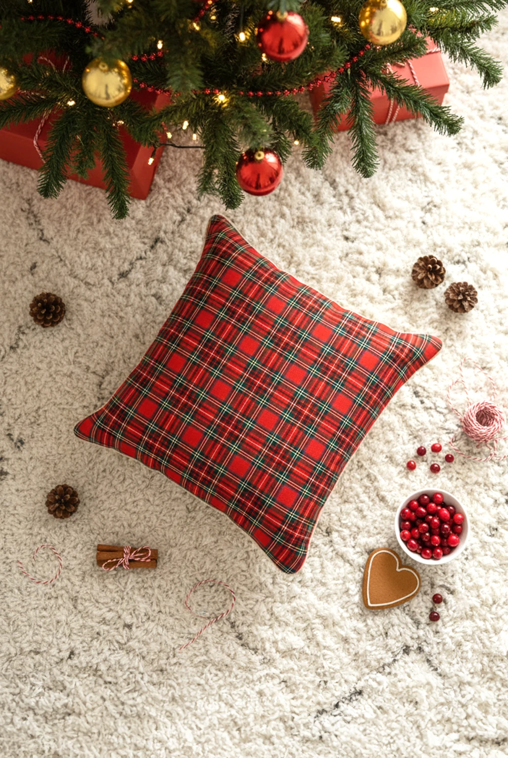 Ekose Kareli Kırlent Kılıfı 45x45cm