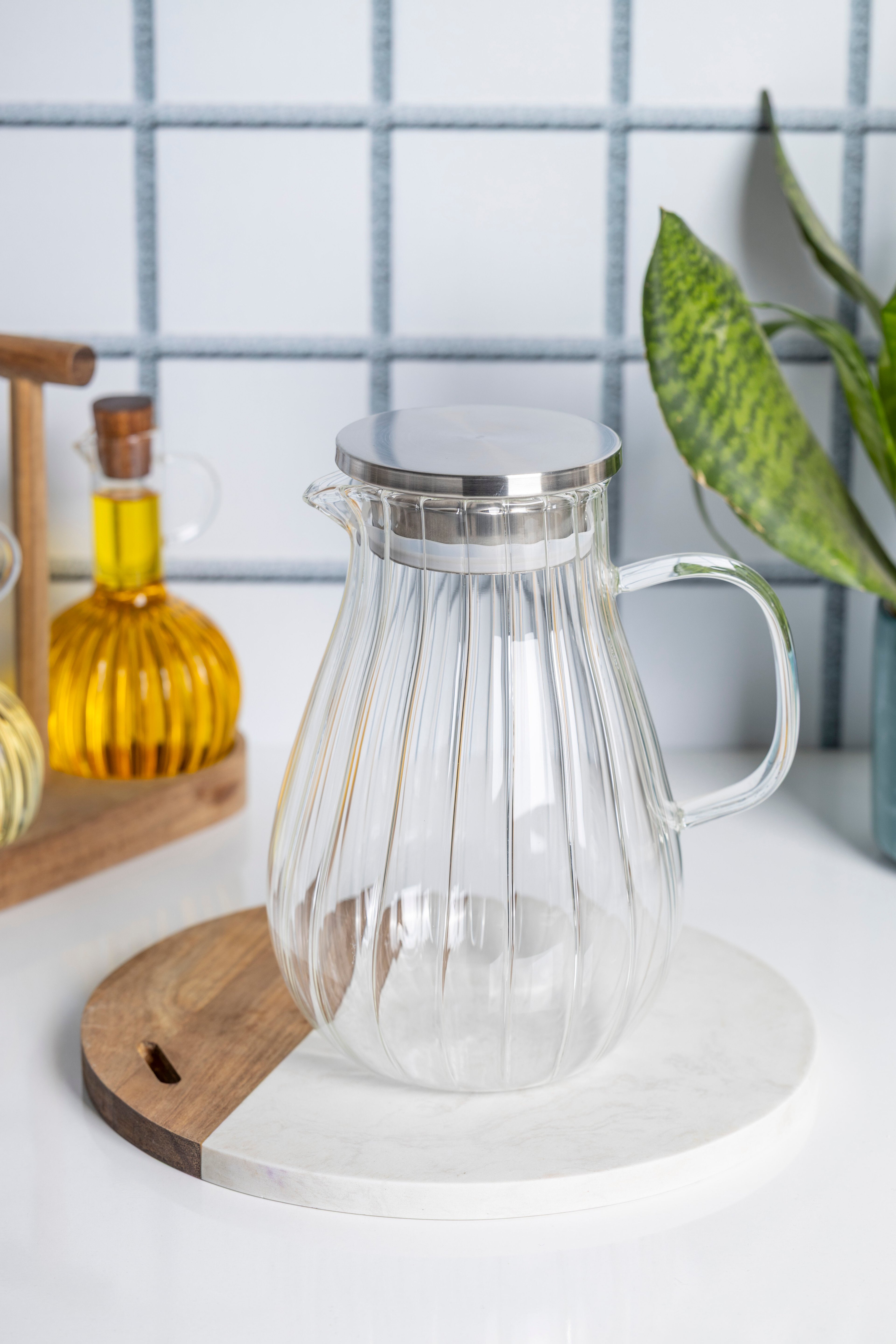 Olina Metal Kapaklı Sürahi 1800ml