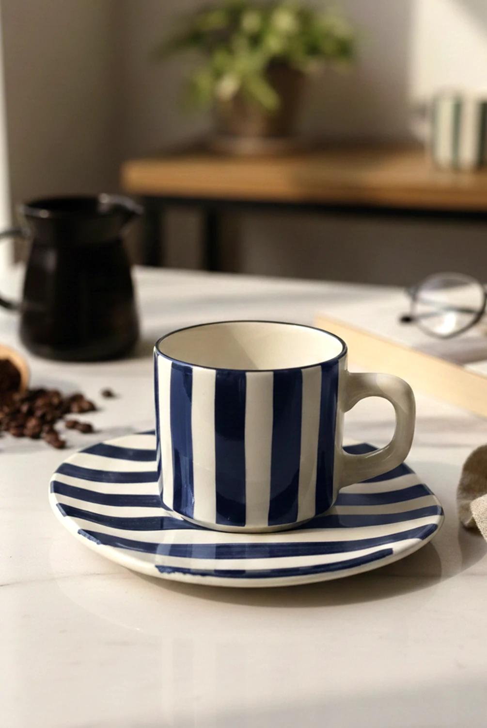 Elly Çizgili Tabaklı Fincan Lacivert