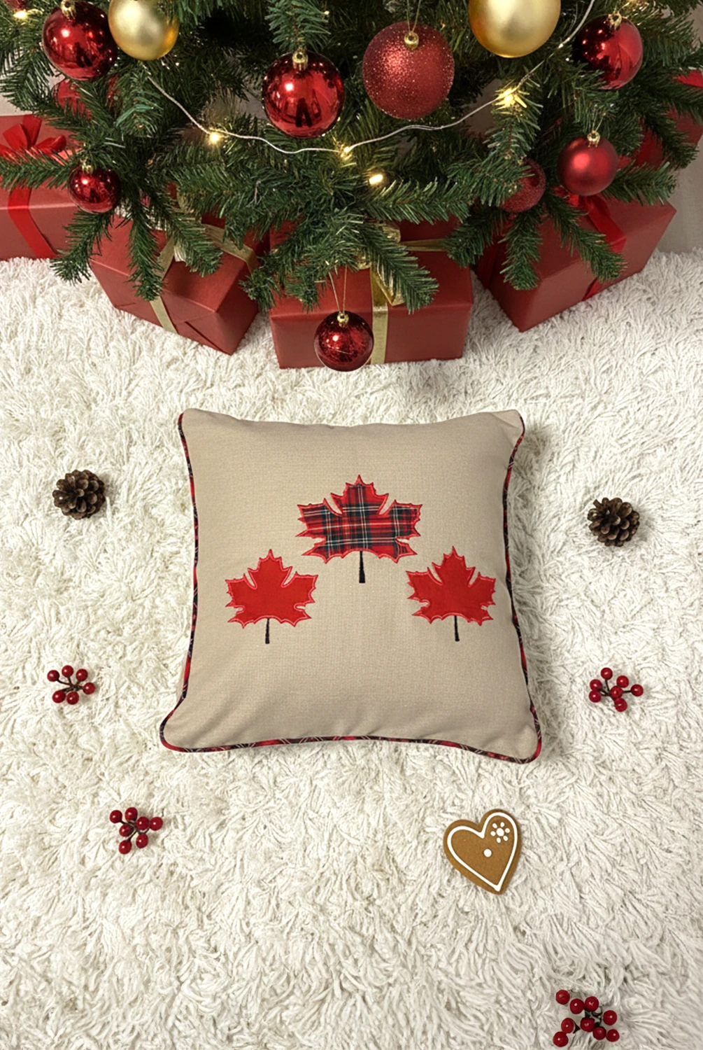 Ekose Üç Yaprak Kırlent Kılıfı 45x45