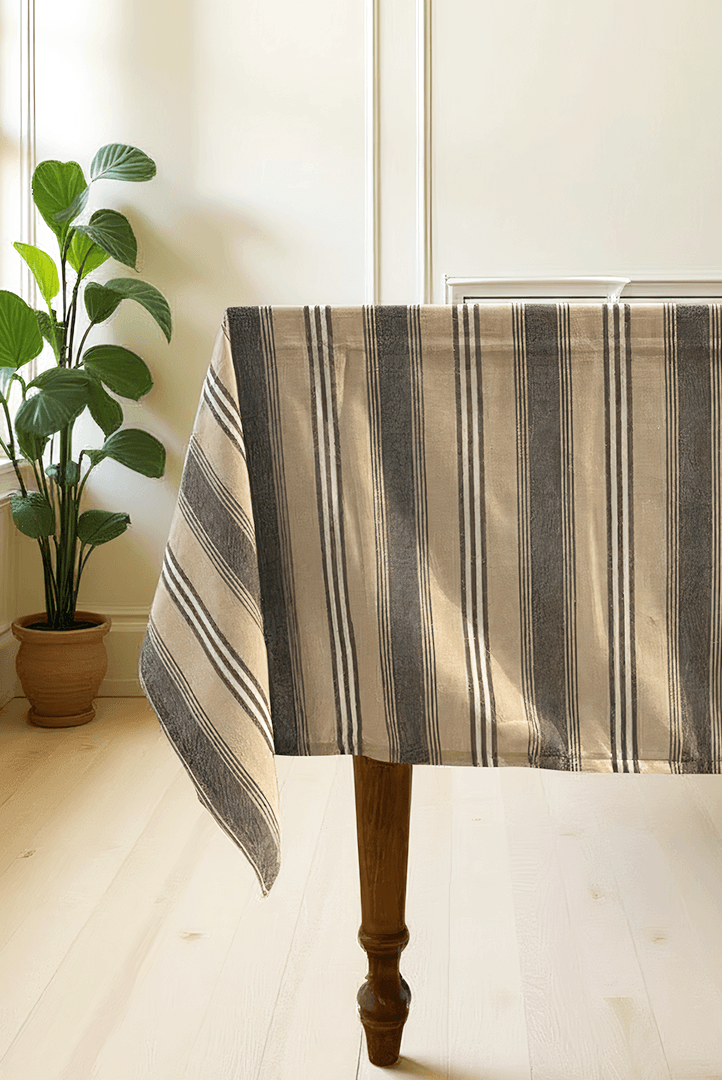 Lua Çizgili Masa Örtüsü 150x220cm Lacivert