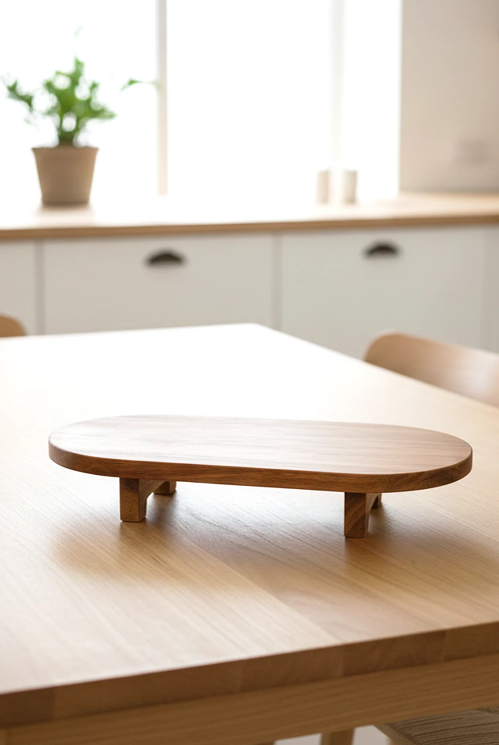 Fean Akasya Ayaklı Oval Kesme Tahtası 40cm