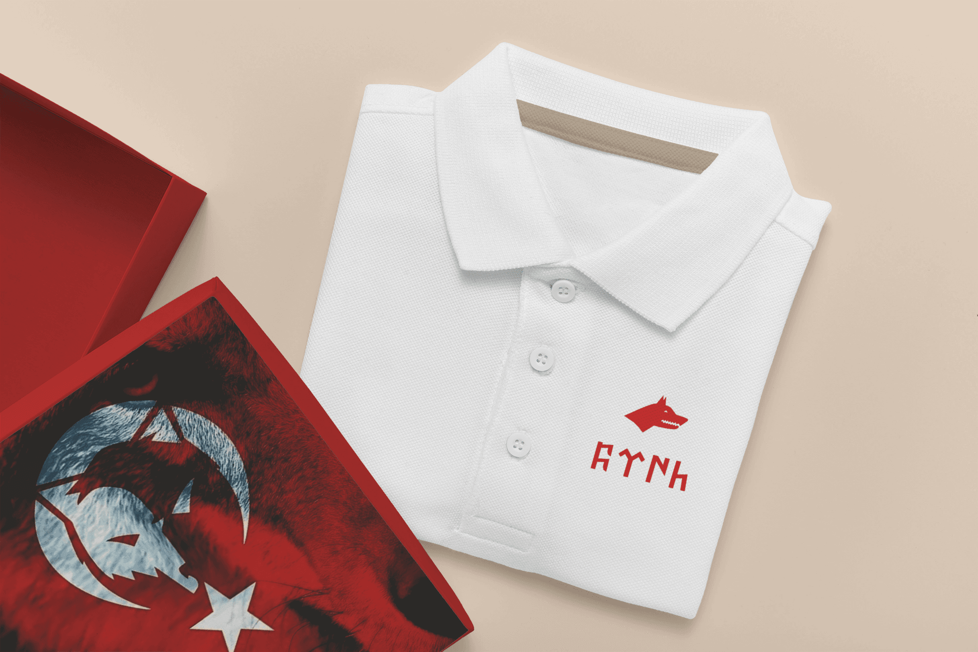 Göktürkçe Kurt Baskılı Polo Yaka