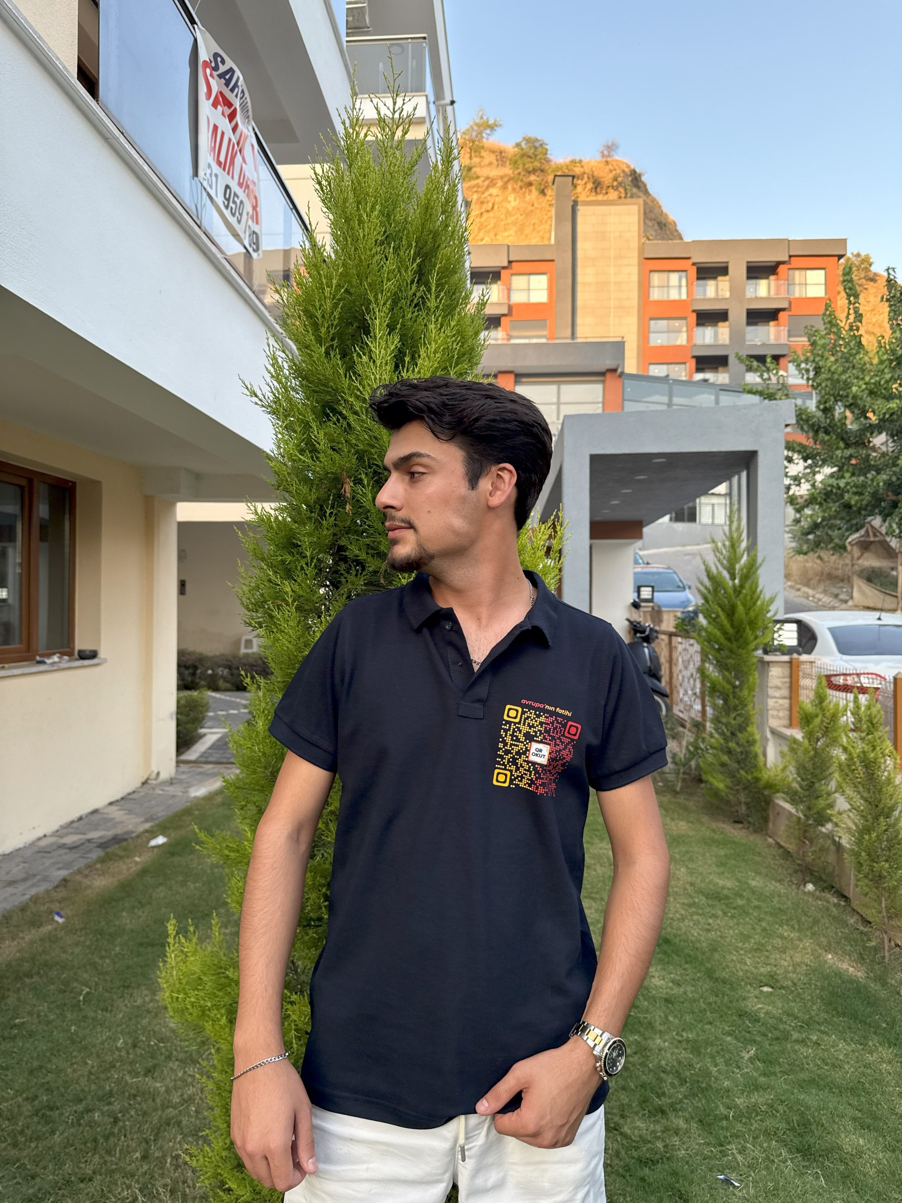 Kare Kod , İstediğin Marş Polo Yaka Lavicert