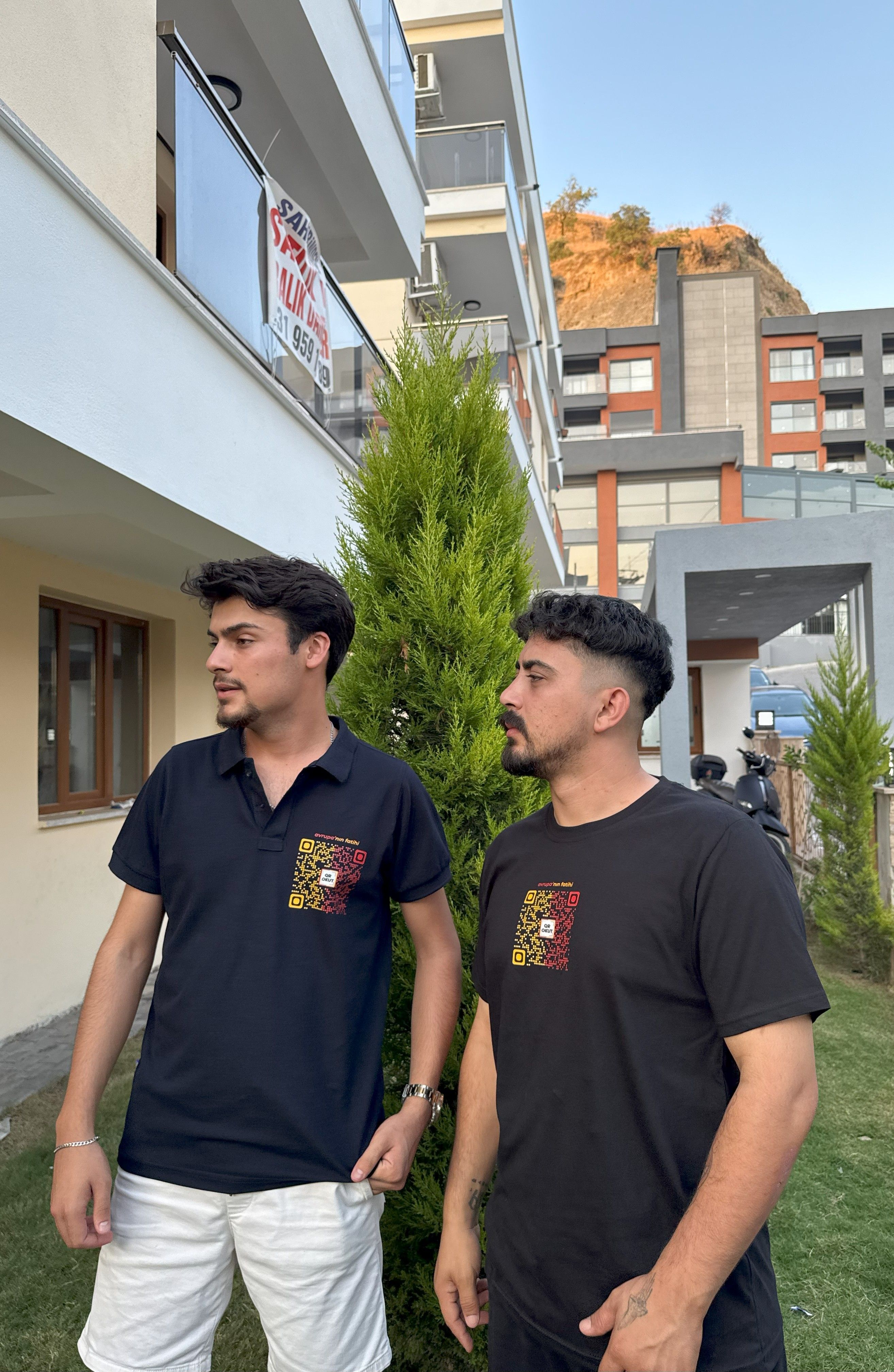 Kare Kod , İstediğin Marş Polo Yaka Lavicert