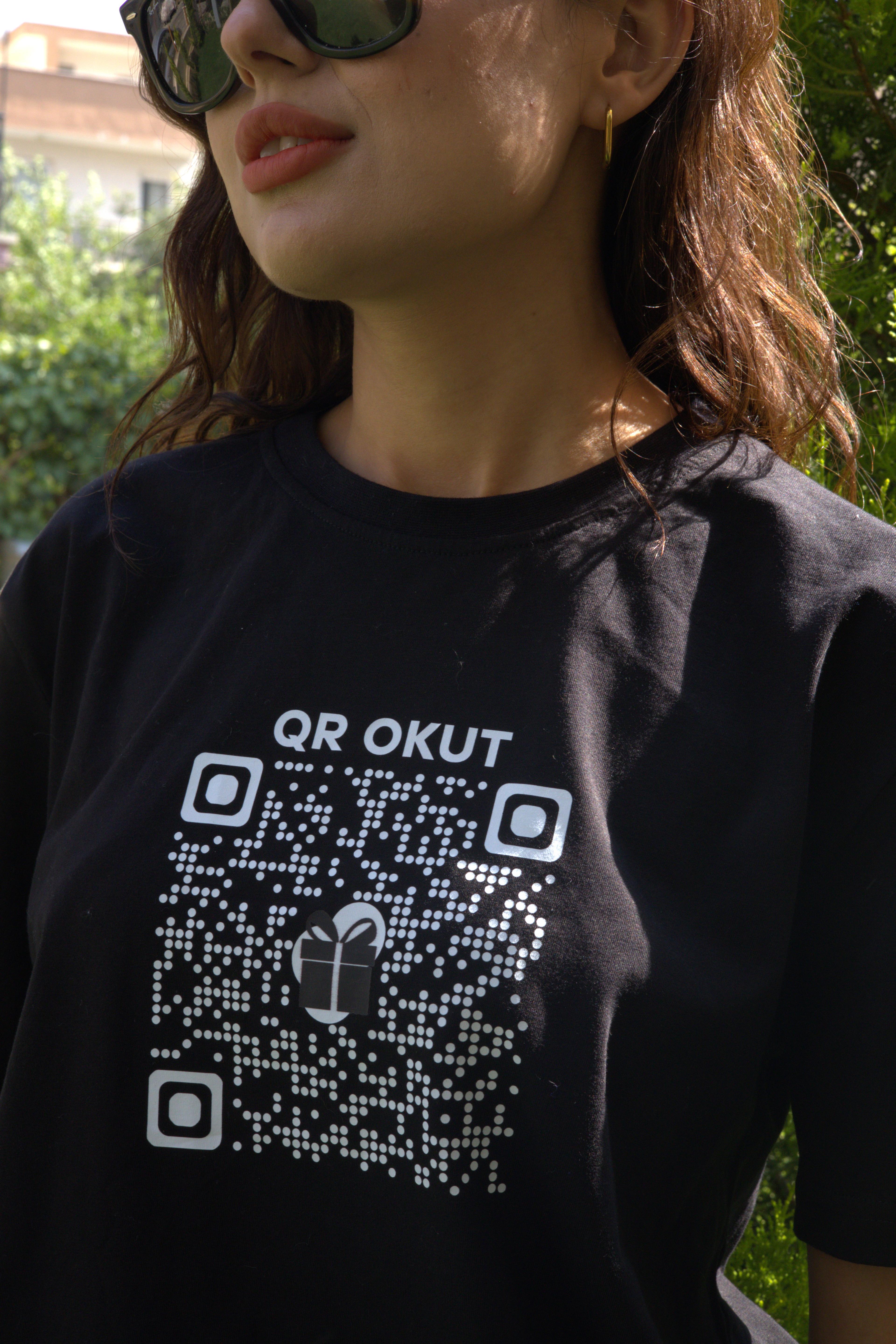 Kadın QR Tişört | Sevgililere Özel Hediye Tasarımlar