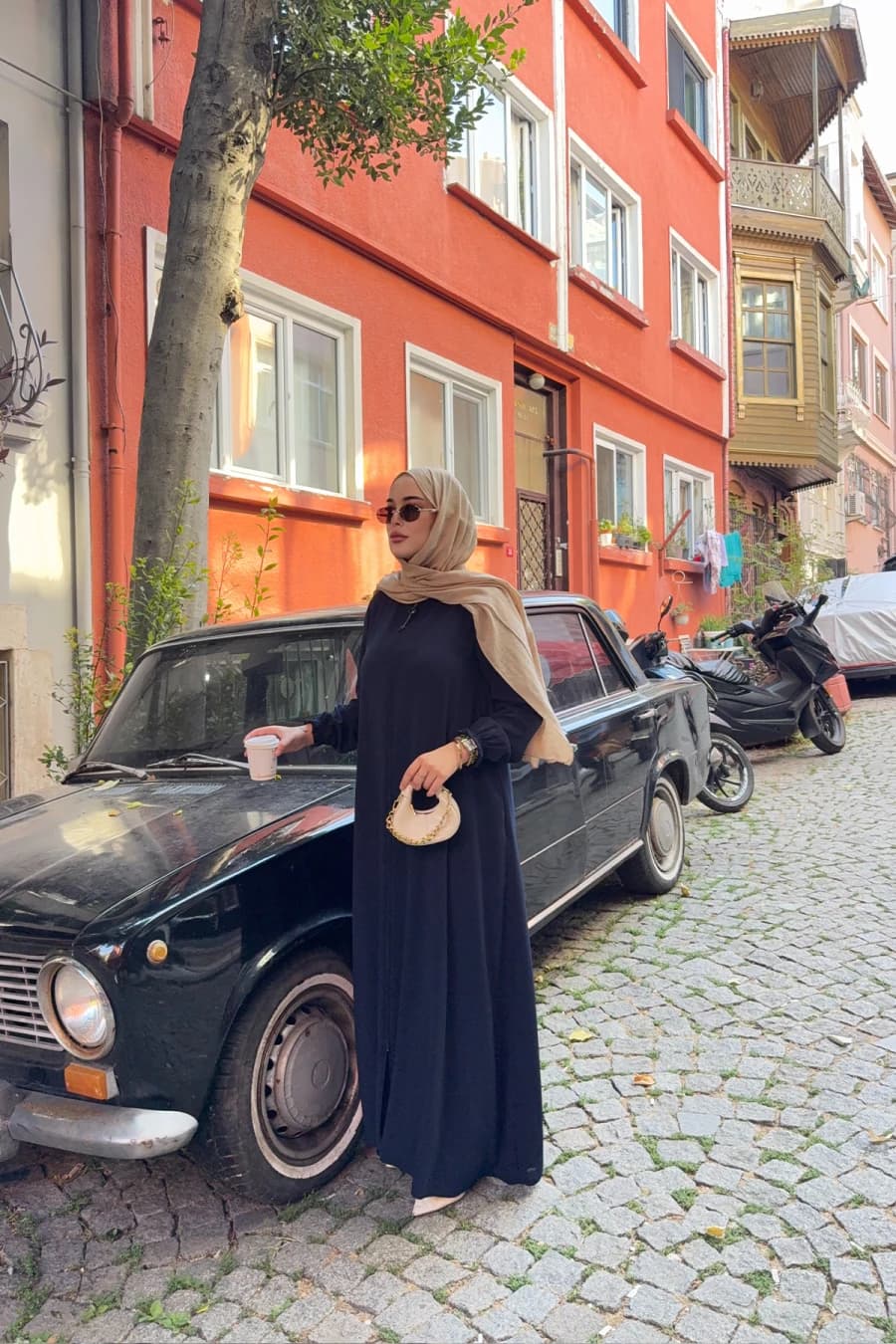 Mevlana Ferace Lacivert