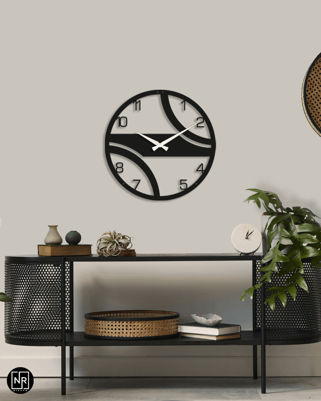 LineaTime Dekoratif Metal Duvar Saati