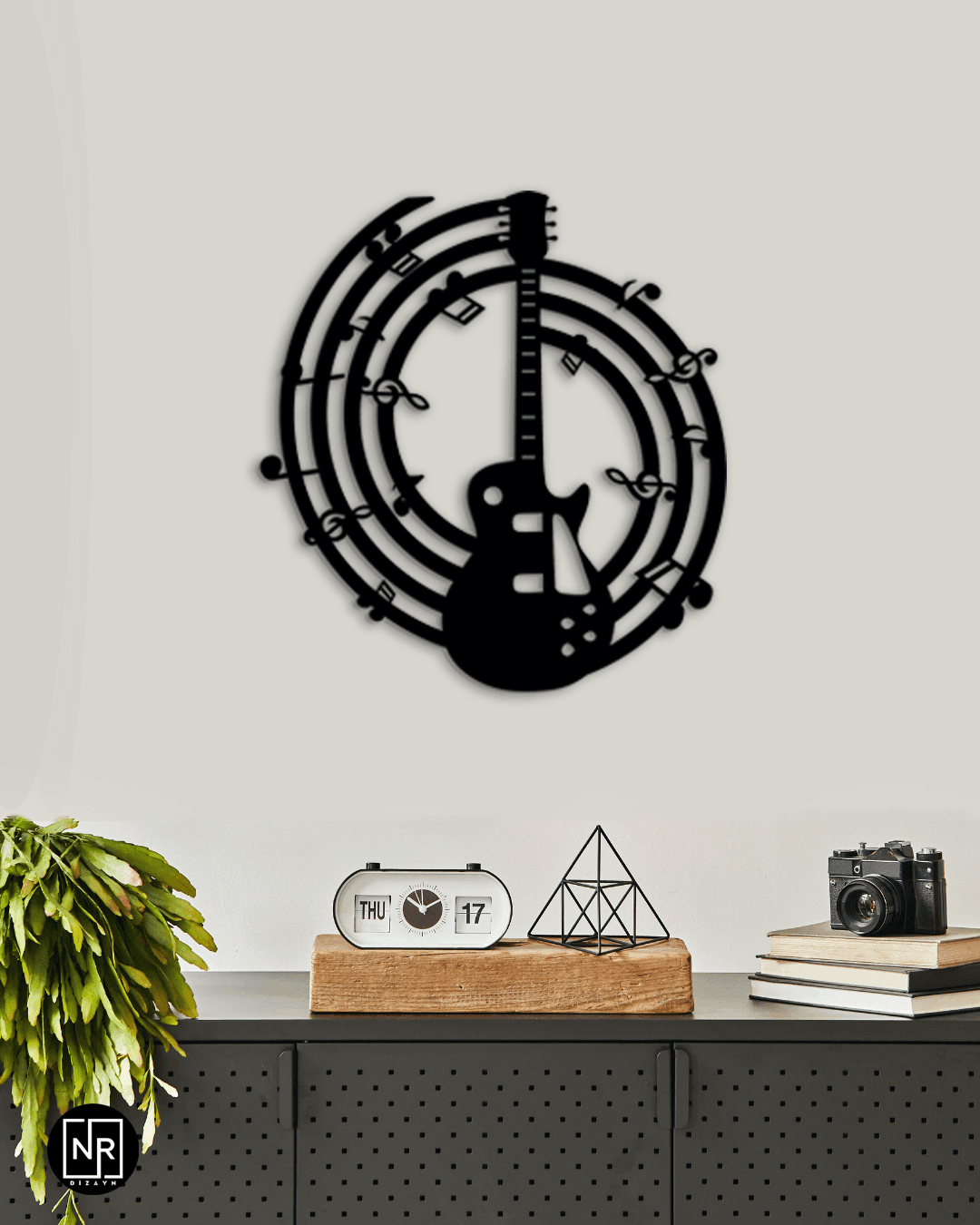 Nota Gitar Detaylı Metal Duvar Tablosu