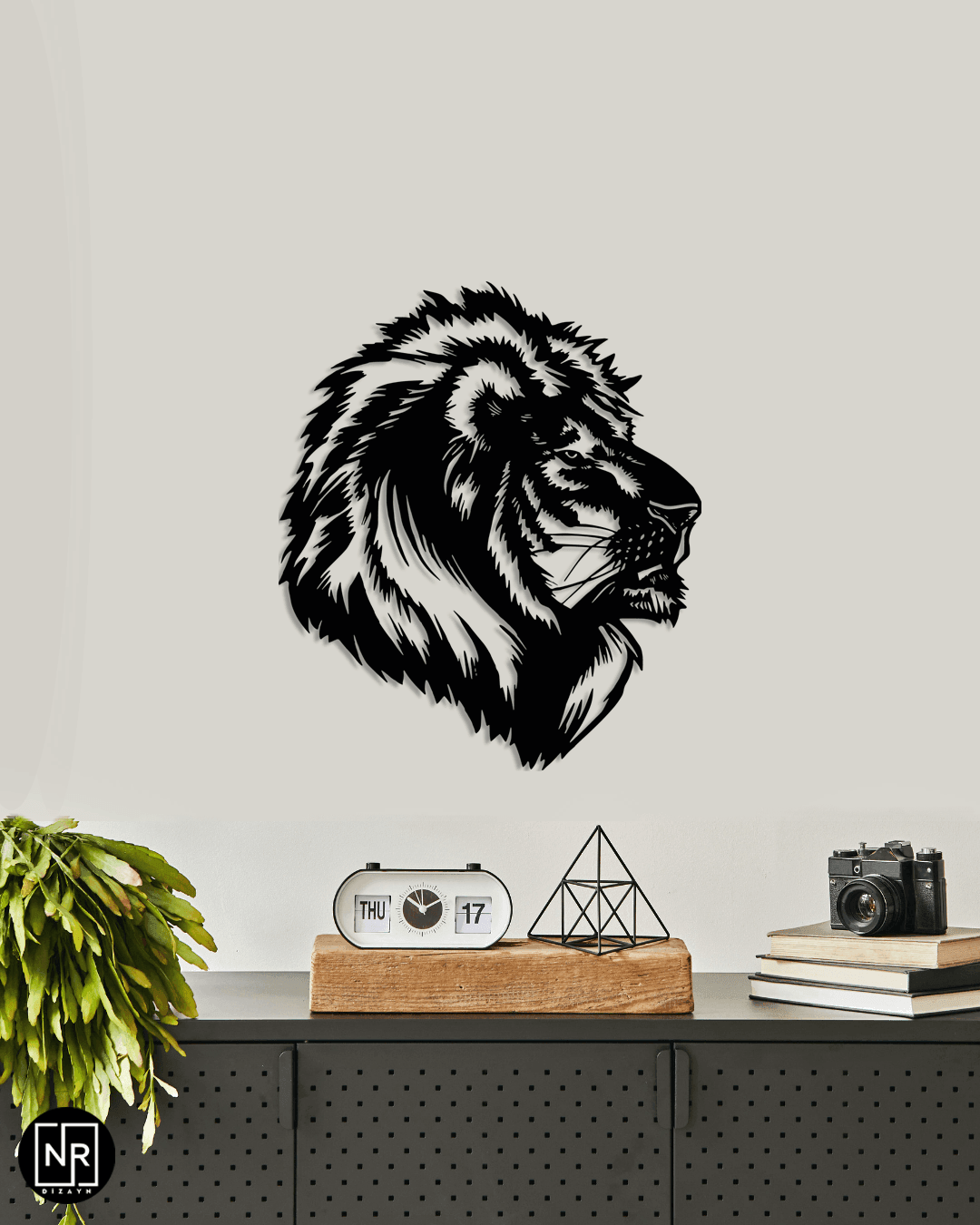 Aslan Motifli Dekoratif Metal Tablo