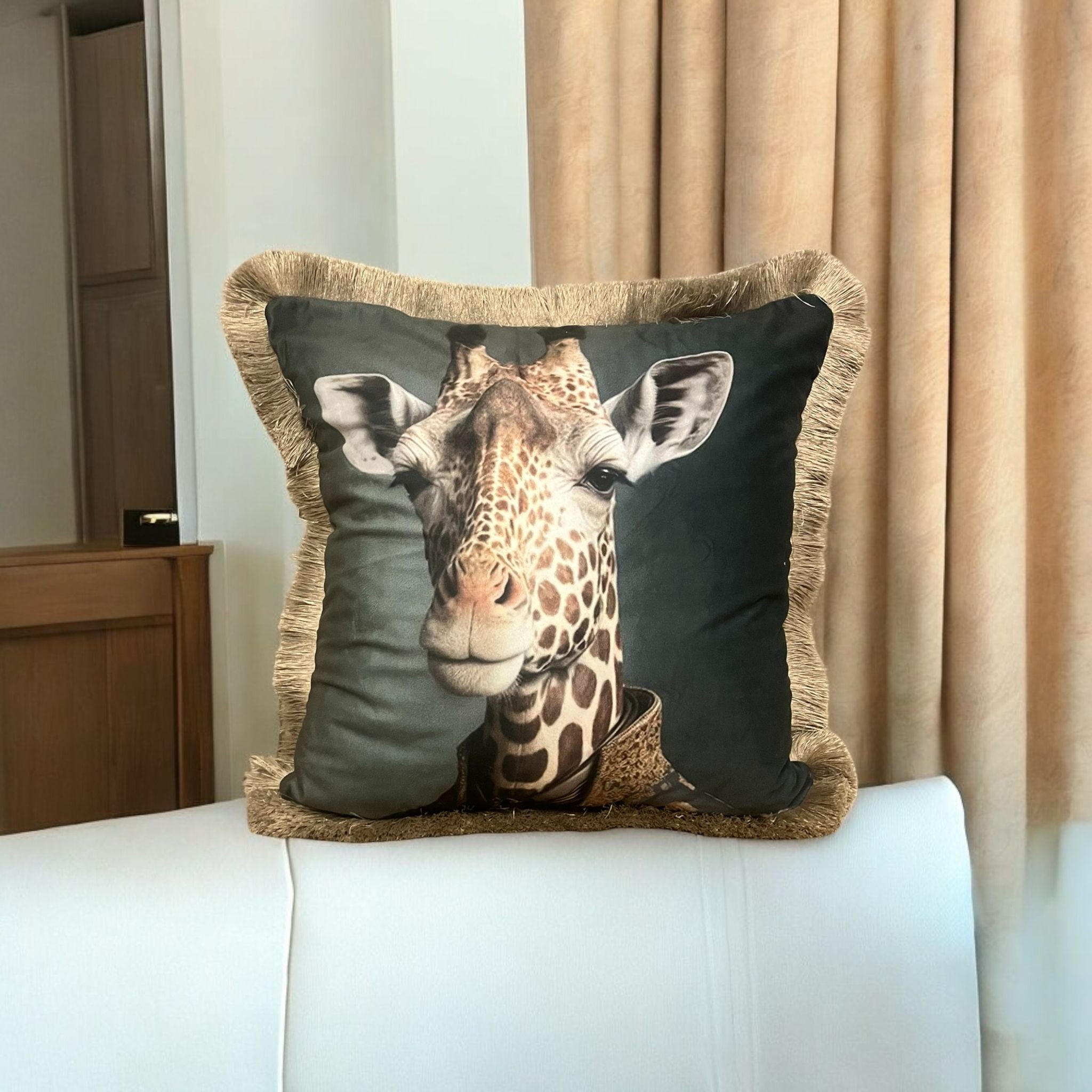 SERIOUS GIRAFFE KIRLENT