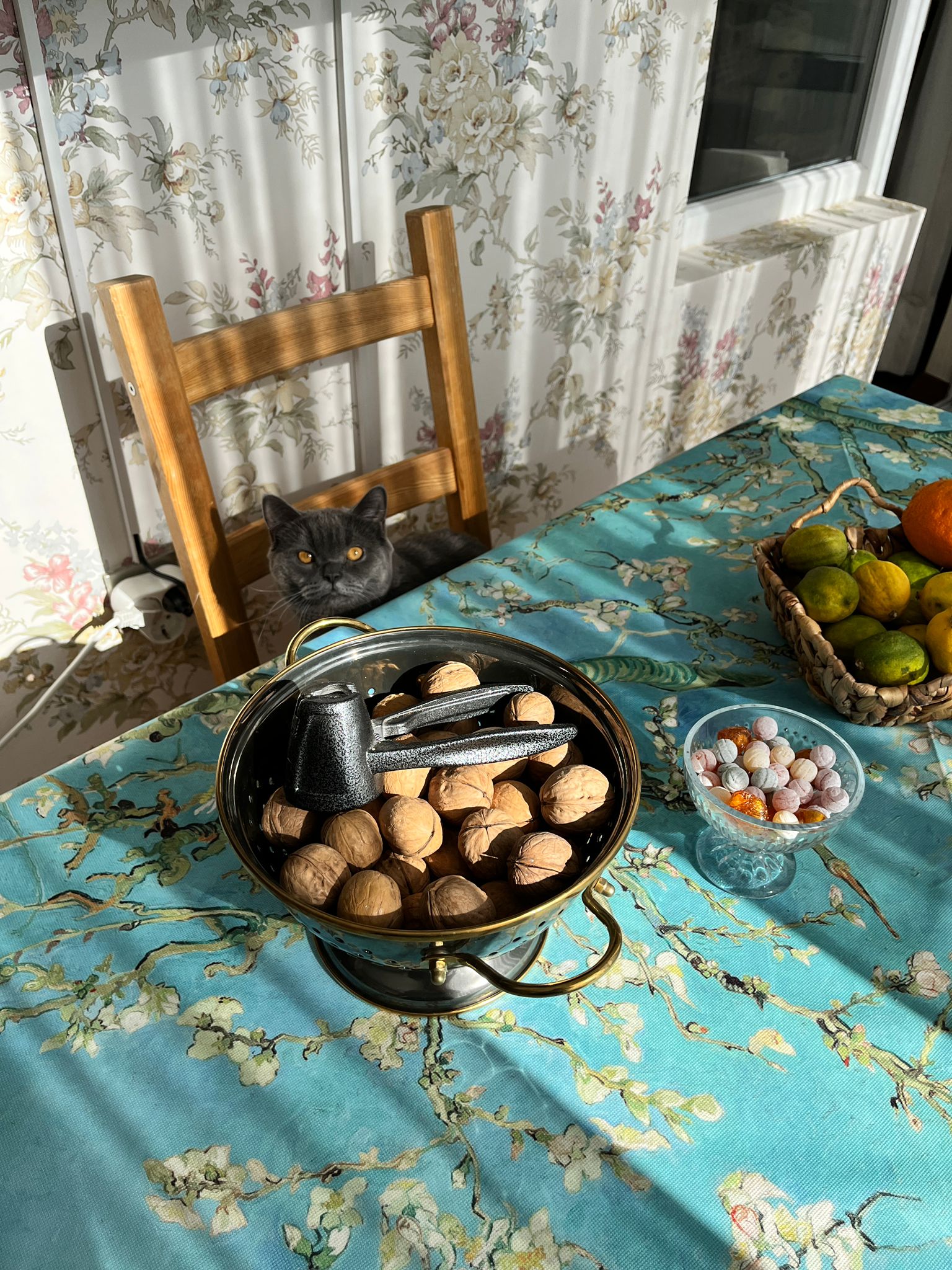 Van Gogh Japon Çiçekleri Masa Örtüsü