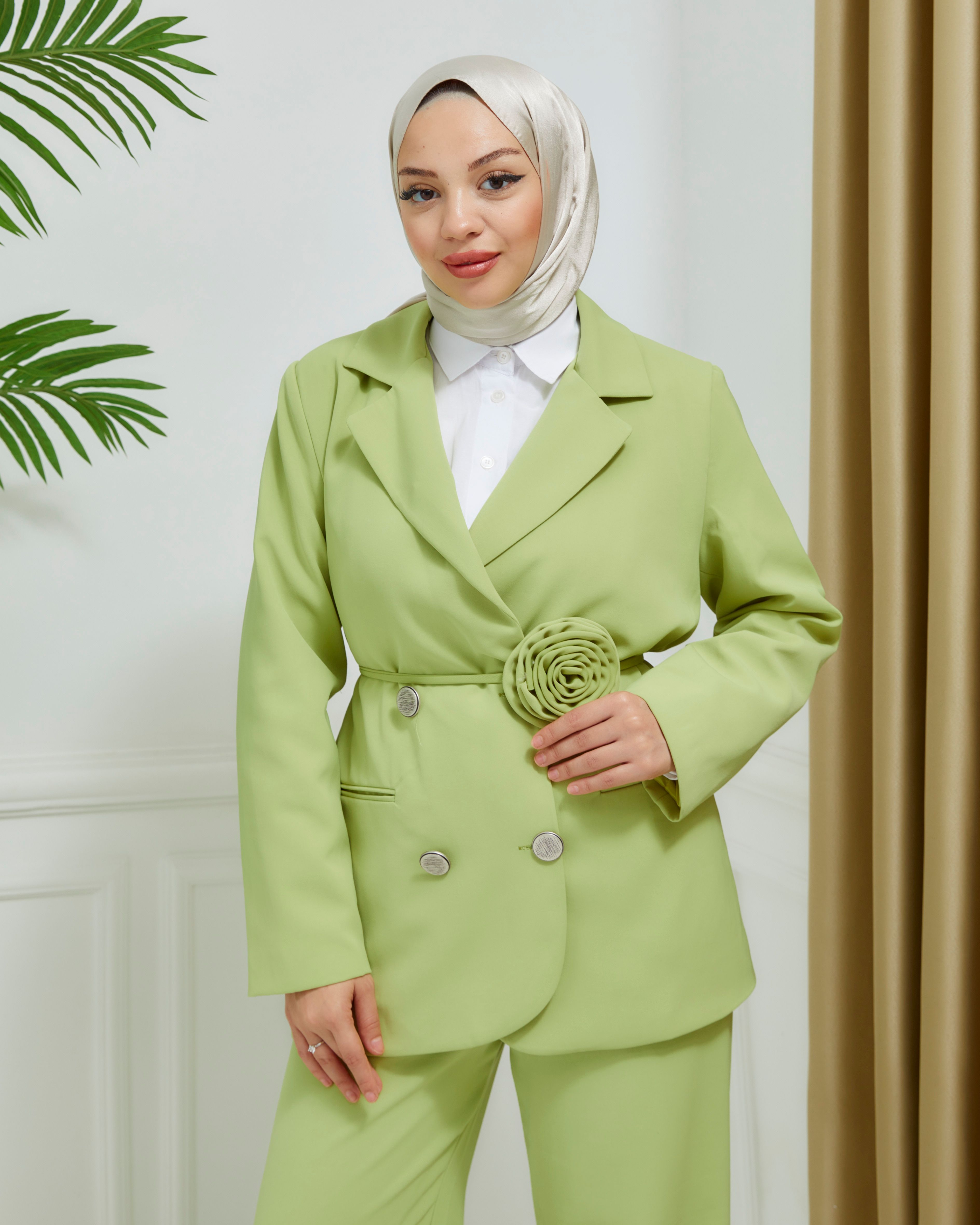 206500 GÜL KEMERLİ BLAZER CEKET PANTOLON TAKIM