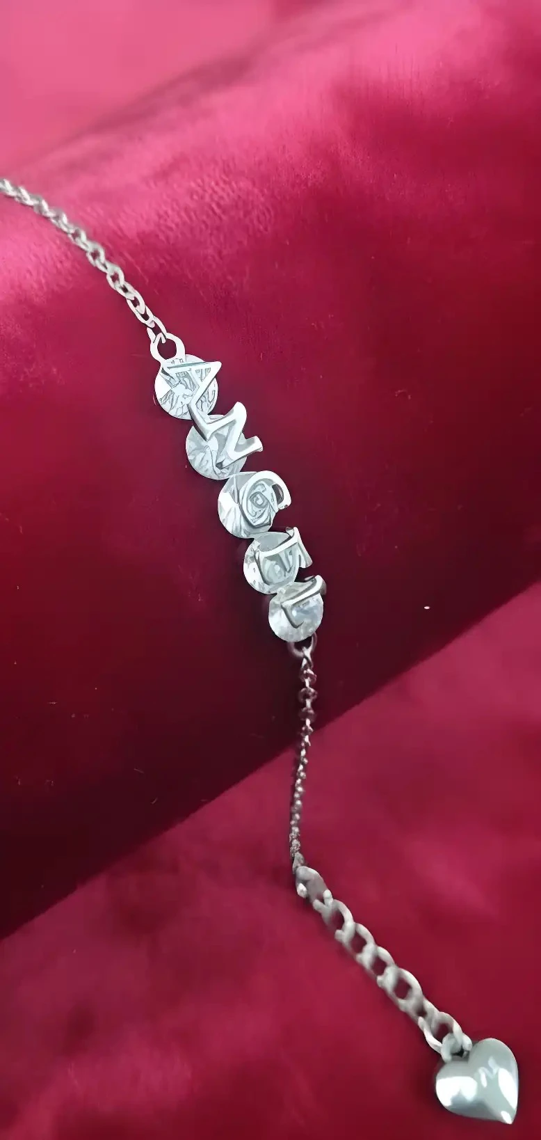 925 Ayar Gümüş Angel Charm Bileklik – Zarif ve Şık Kadın Takı Modeli