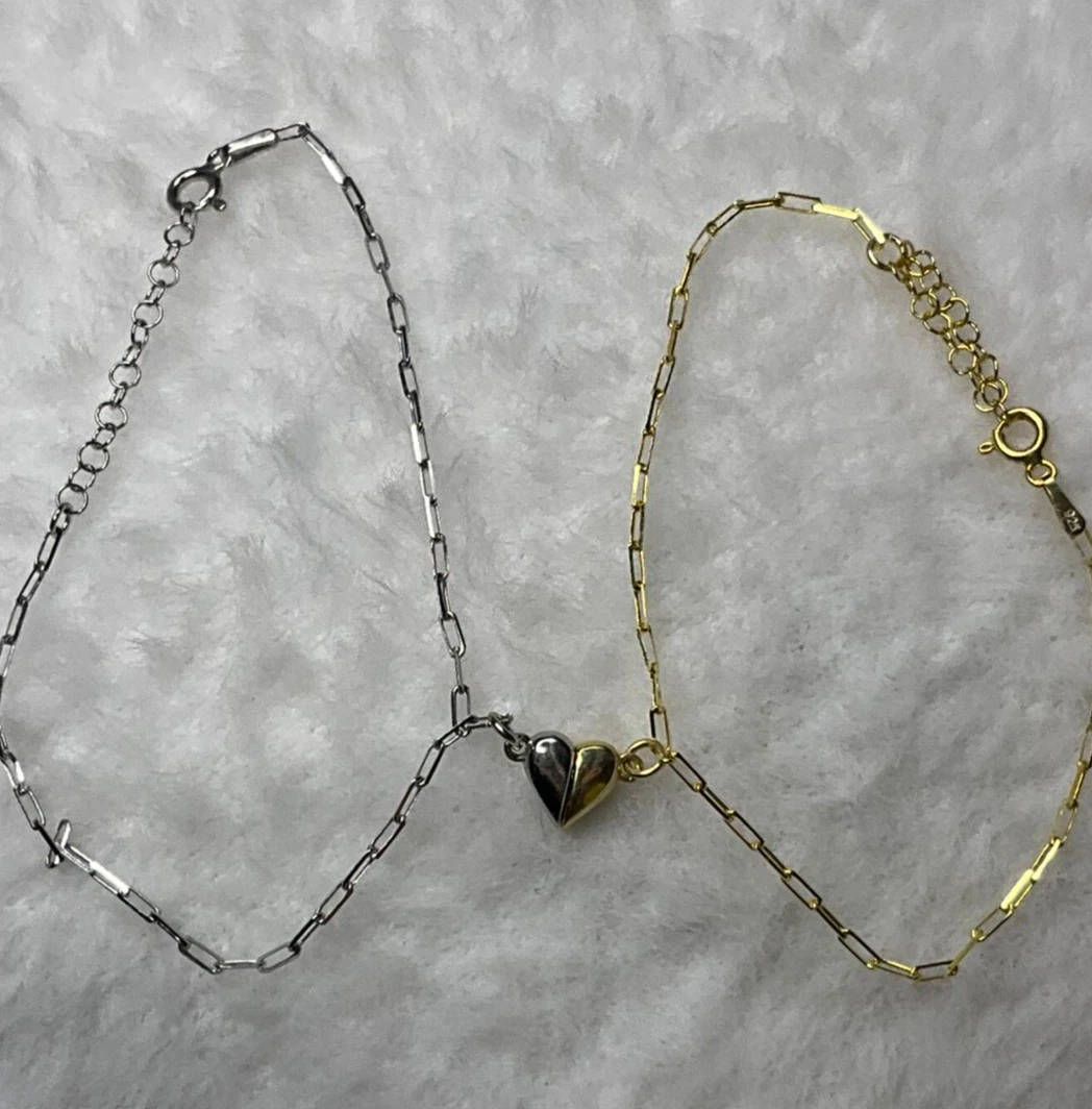 DEFINİNG LOVE AŞK İÇİN ÇİFT TEMASLA MIGNATISLI KALPLİ BİLEKLİK