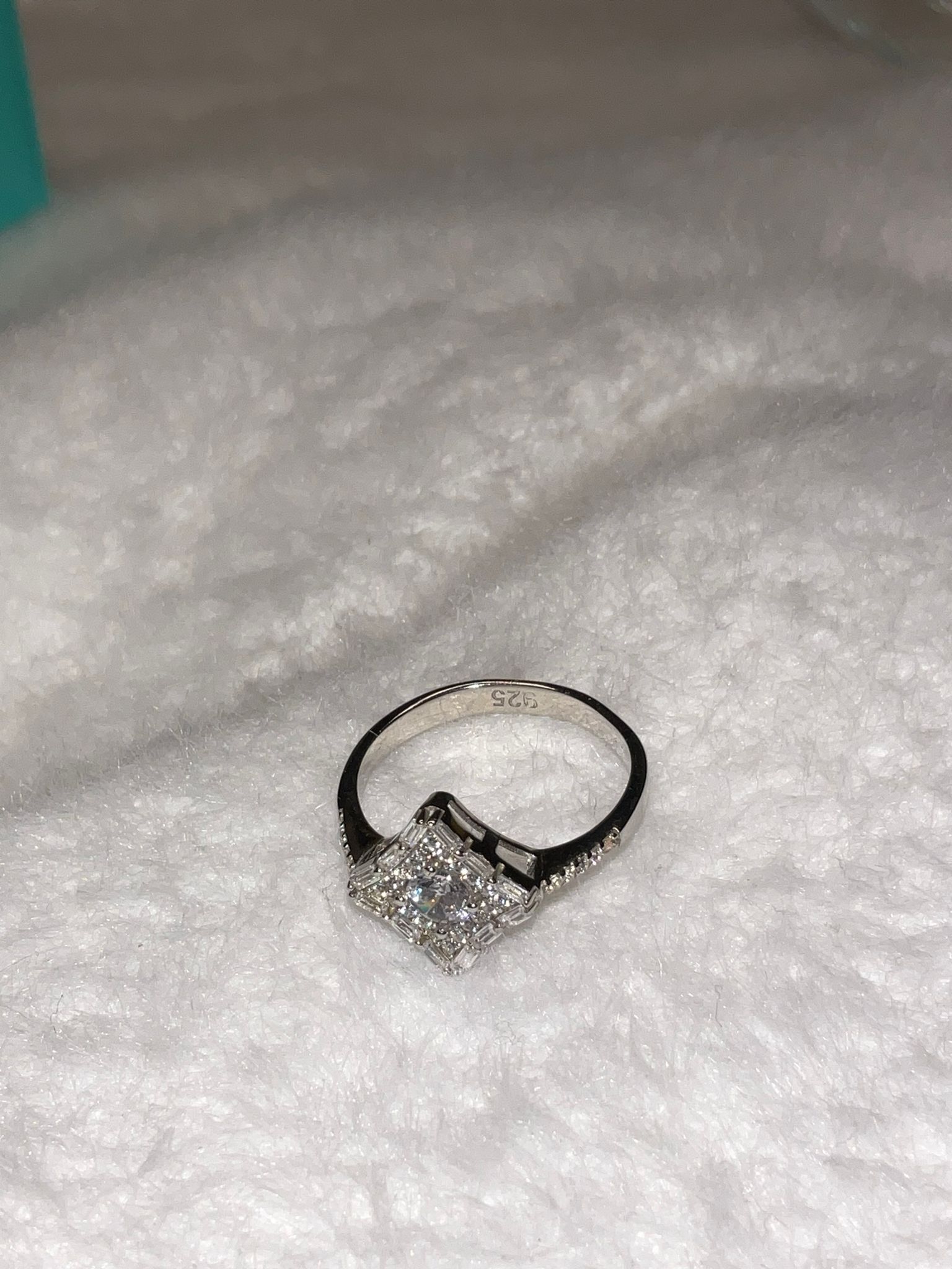 Anka Model Gümüş Yüzük – Efsanevi Anka Kuşu Temalı Şık Tasarım