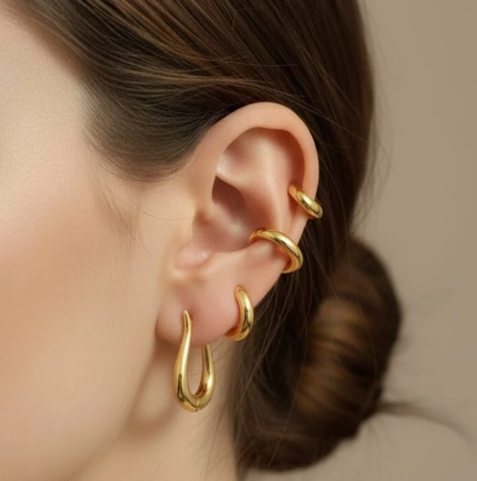 BOMBELİ 14K KAPLAMA GÜMÜŞ HALKA KÜPE