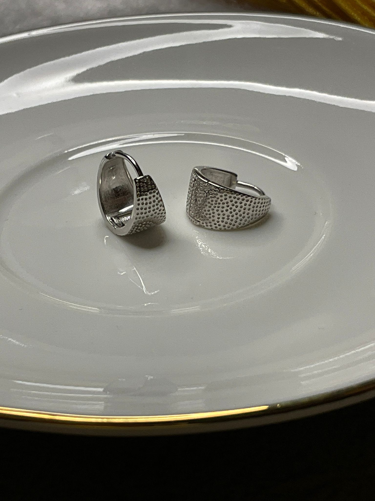 TRAPEZ HOOP GÜMÜŞ TASARIM KÜPE