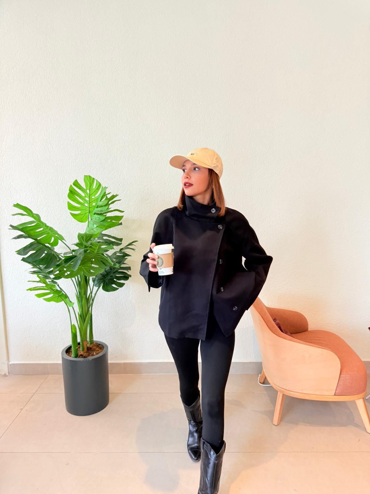 Astarlı Düğme Detaylı Şık Trençkot