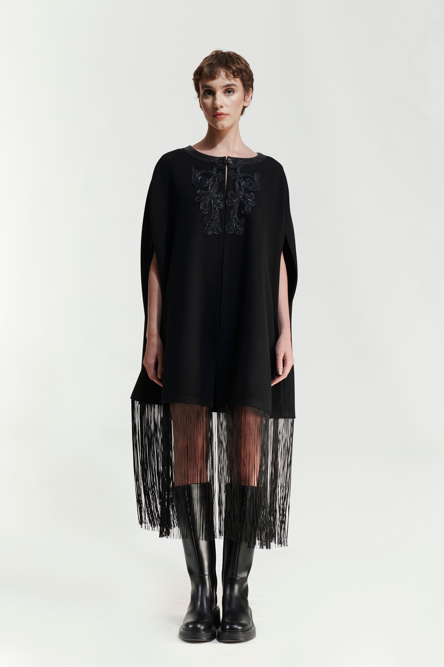 LEATHER EMBROIDERED CACHET CAPE COAT