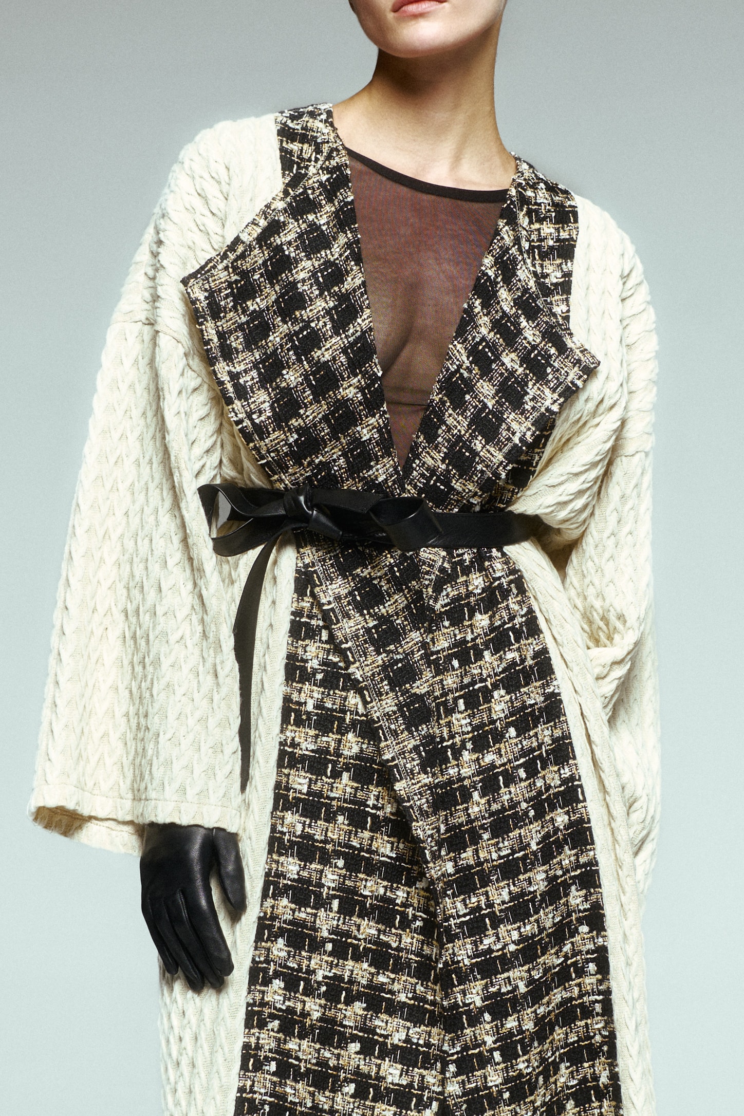 Ekose Kaşe Ve Saç Örgü Triko Deri Kemerli Ceket 