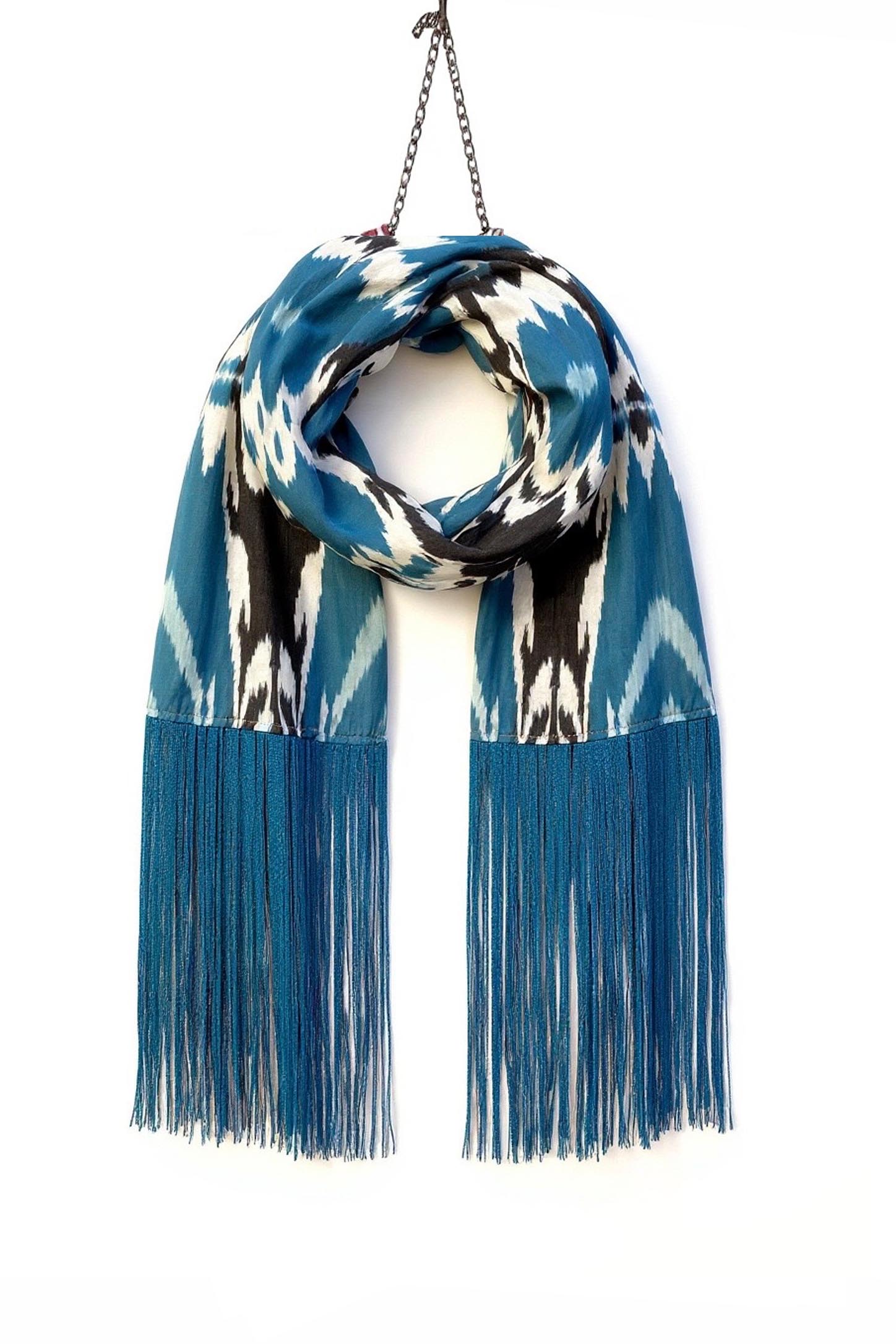 İkat Desenli Püsküllü Şal 