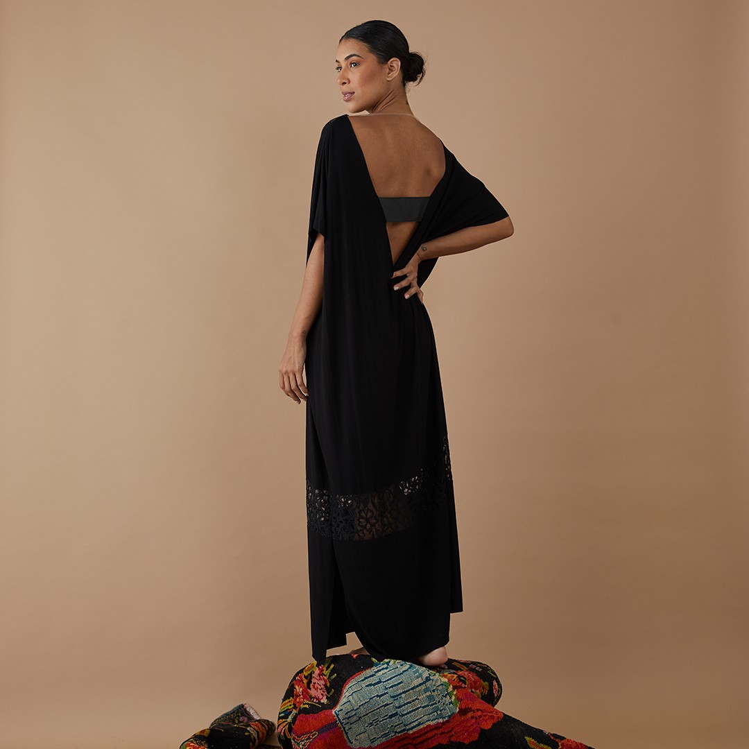 Long Knitted Dress with Low-cut Back and Lace Garnish