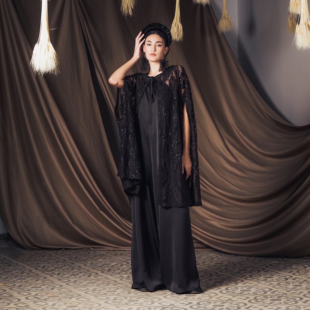Sequined Lace Cape with Leather Garnish on the Collar - Black