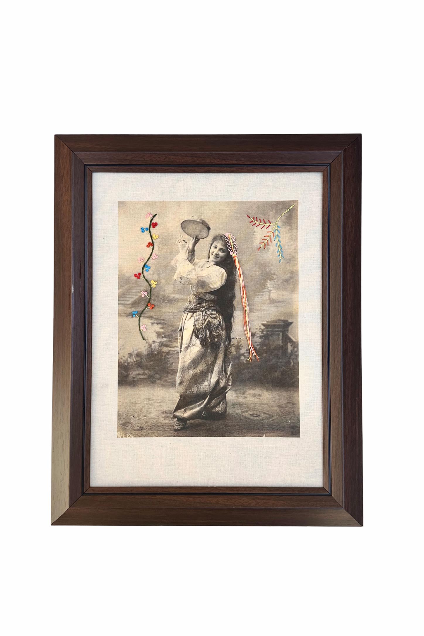 Anadolu'nun Kadınları – El İşçiliği Çerçeveli Tablo