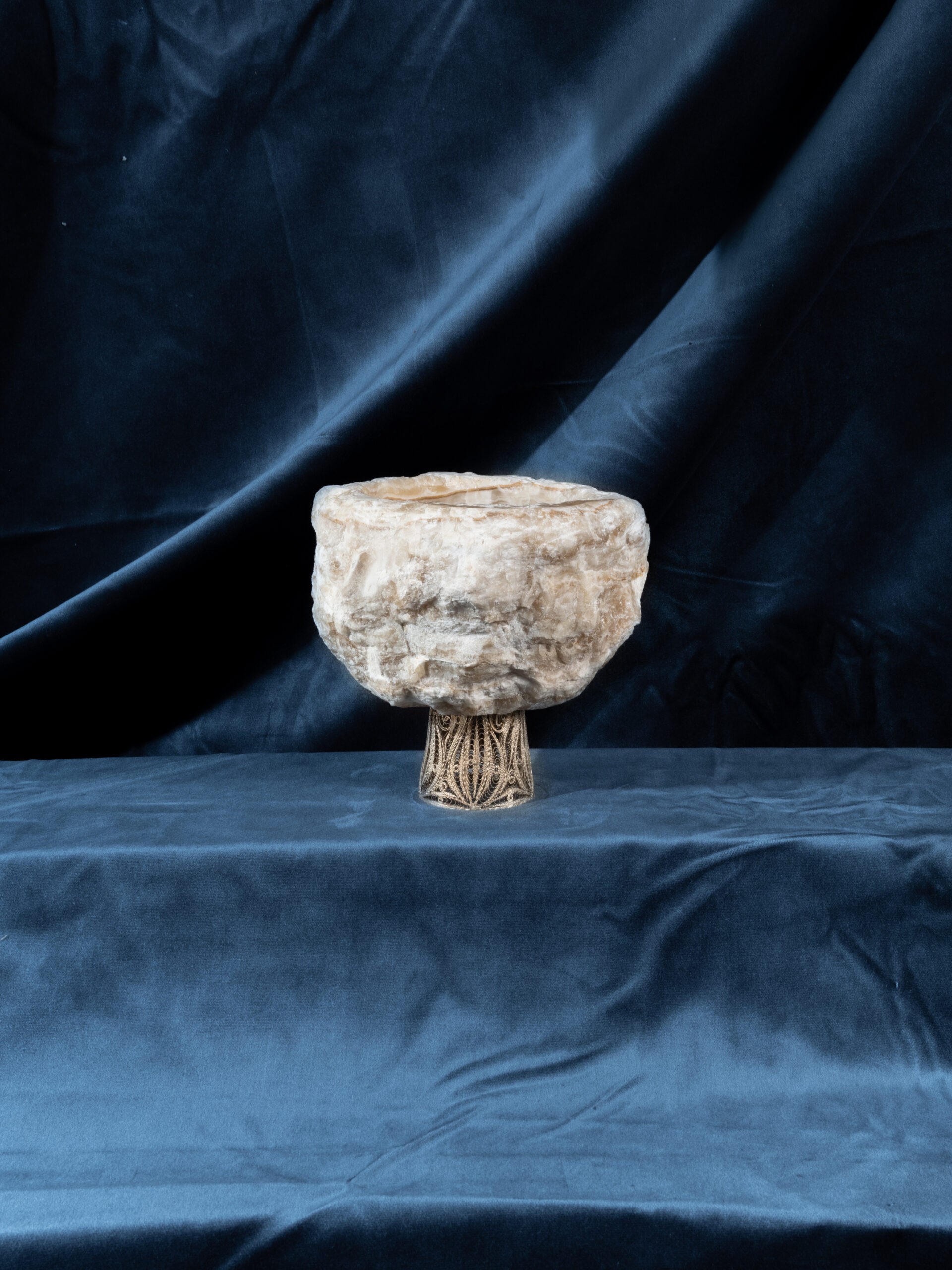 Hand Carved Onyx Serving Bowl with Filigree Foot