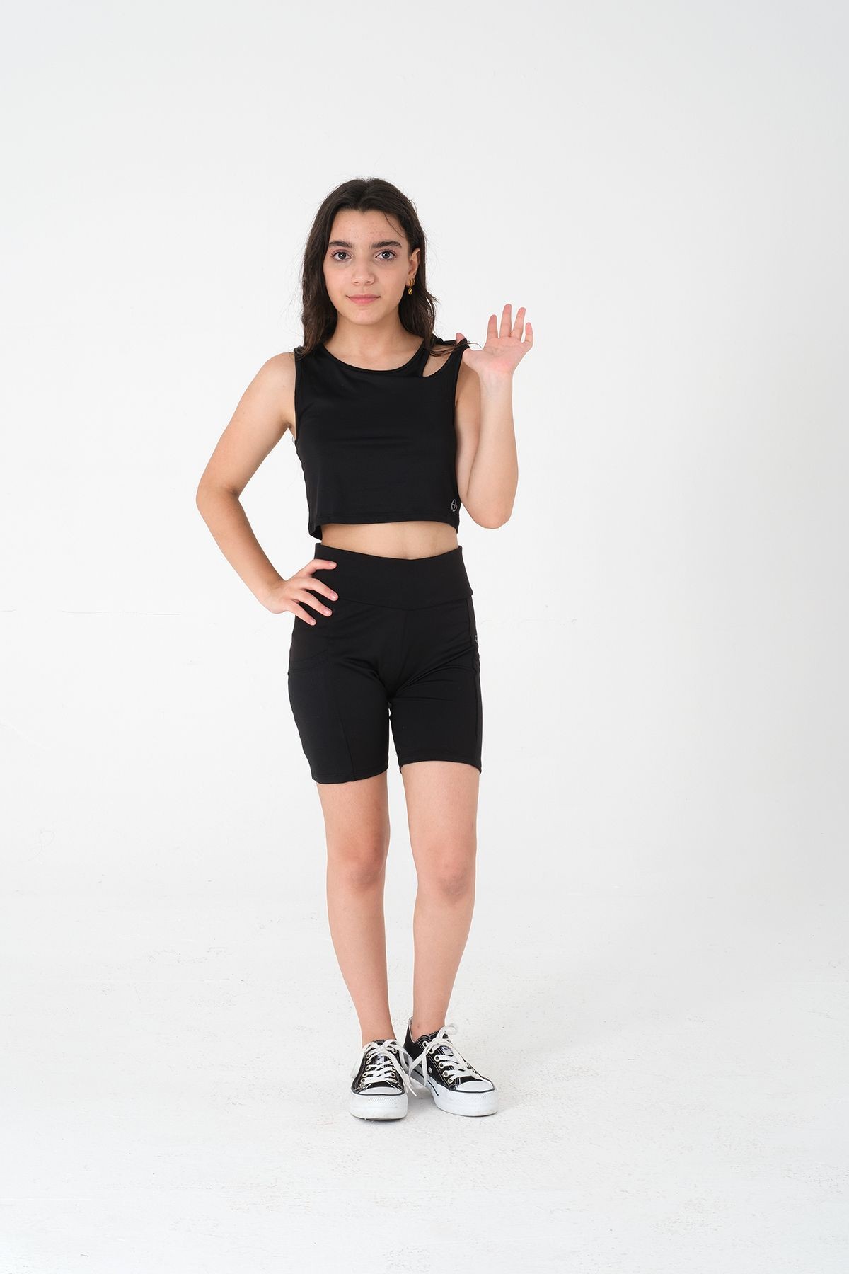 Kız Çocuk Siyah Kesikli Atlet Sporcu Üstü - Fitness, Yoga, Günlük Kullanım İçin
