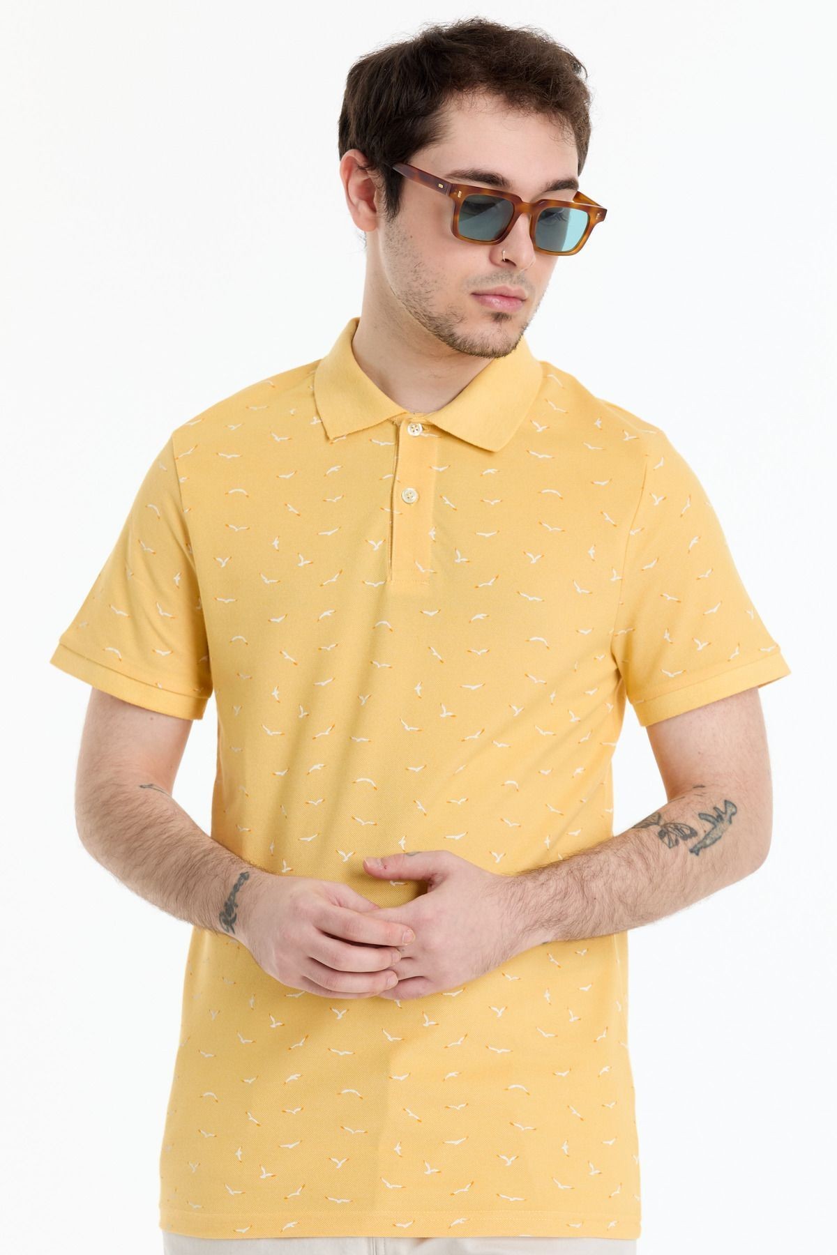 %100 Pamuk Kuş Baskılı Polo Yaka Erkek Tişört - Sarı