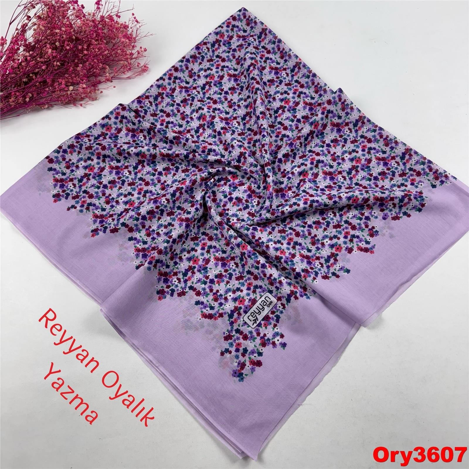 B-084 Reyyan Oyalık Yazma