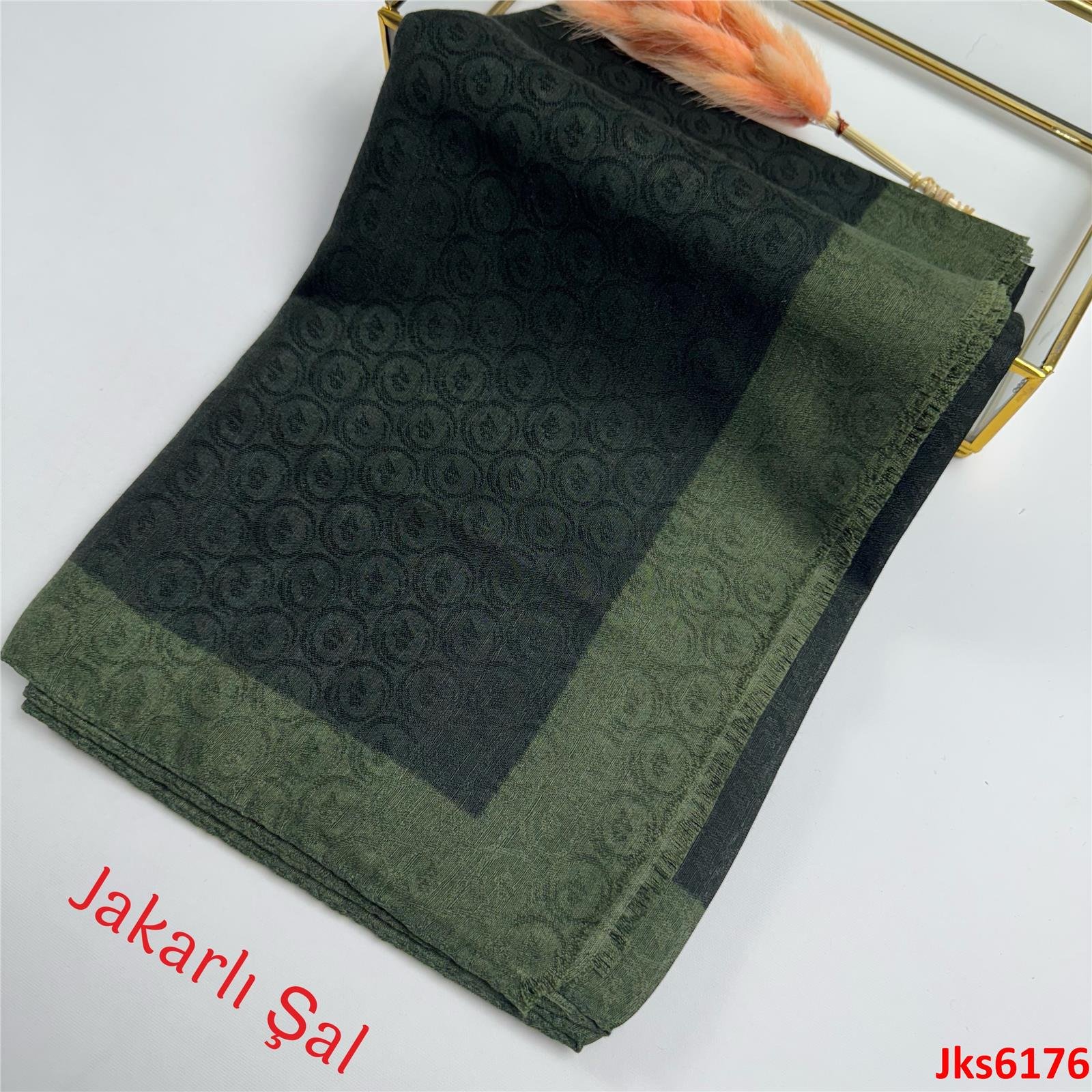 AA-122 Jakarlı Şal